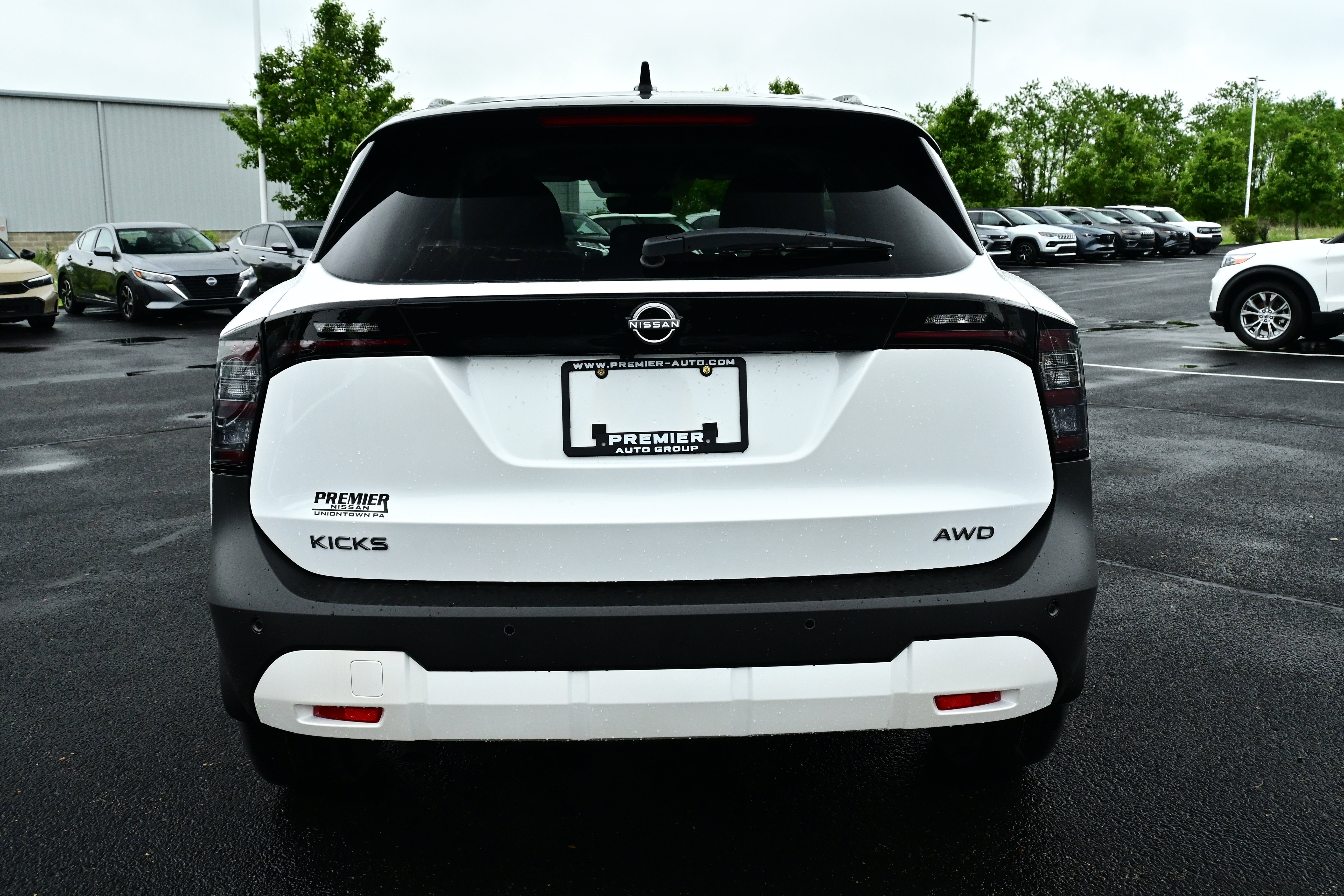 2026 Nissan Kicks SV