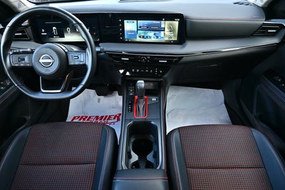 2025 Nissan Kicks SR