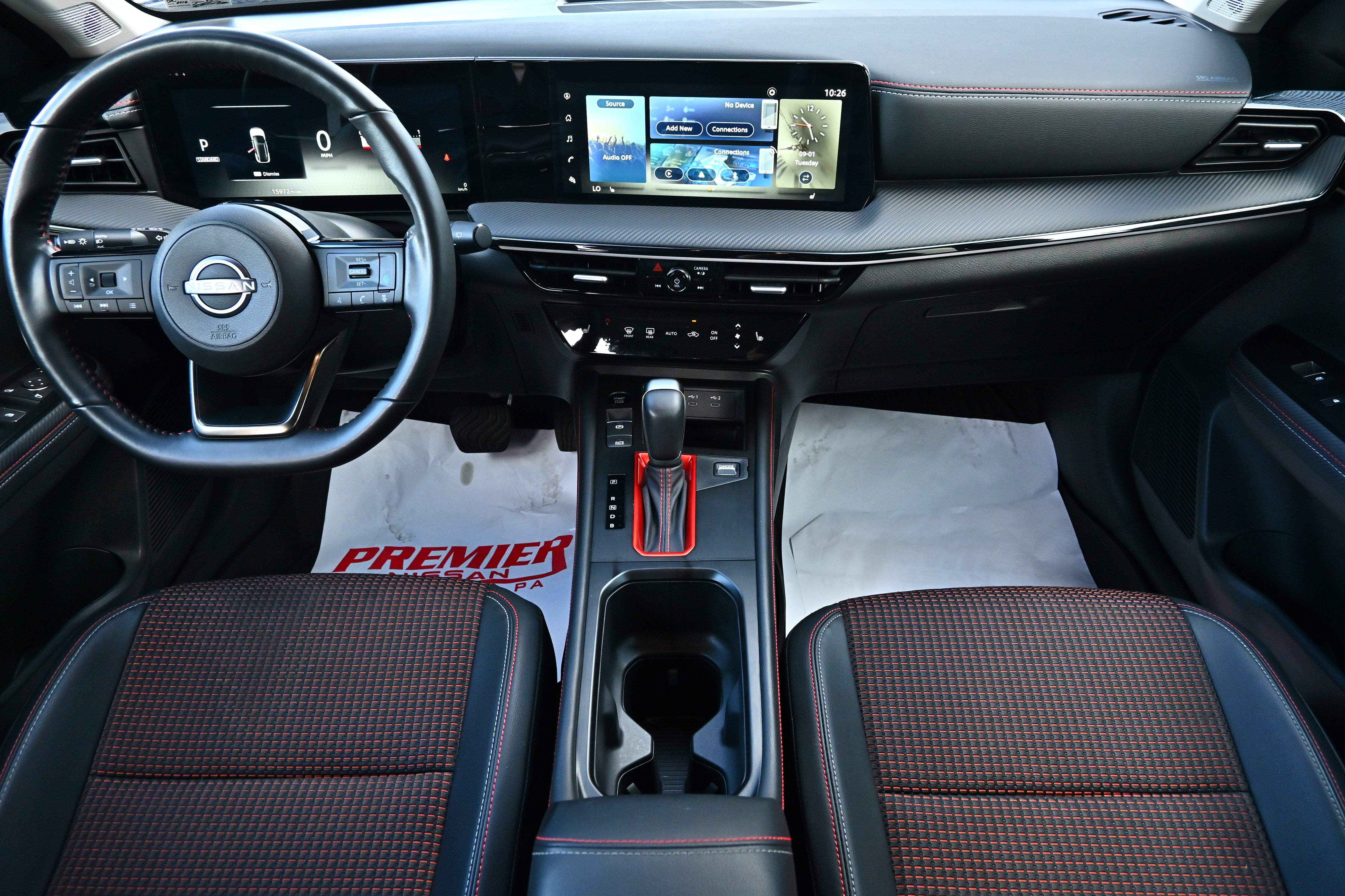 2025 Nissan Kicks SR