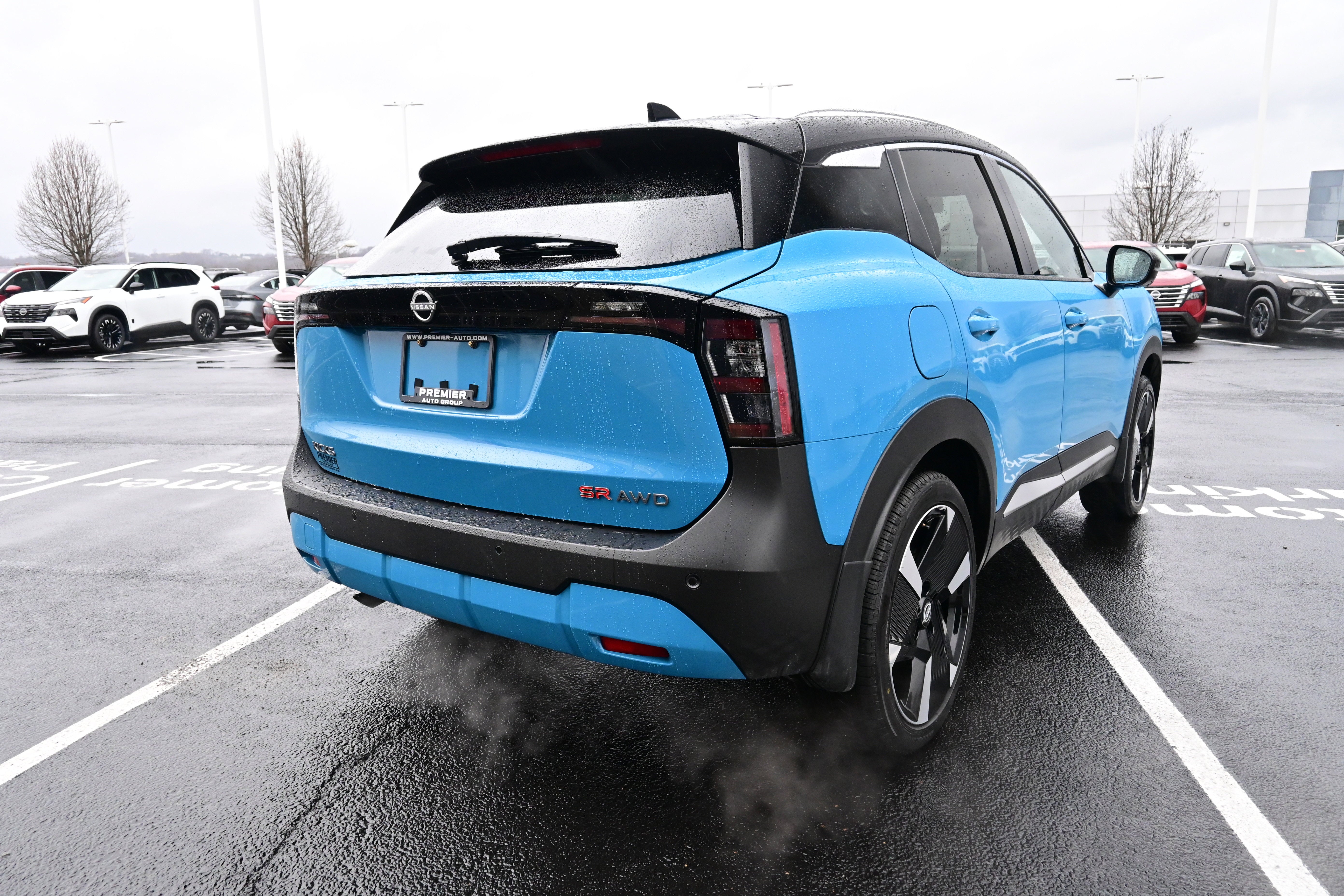 2026 Nissan Kicks SR