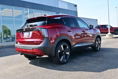 2025 Nissan Kicks SR