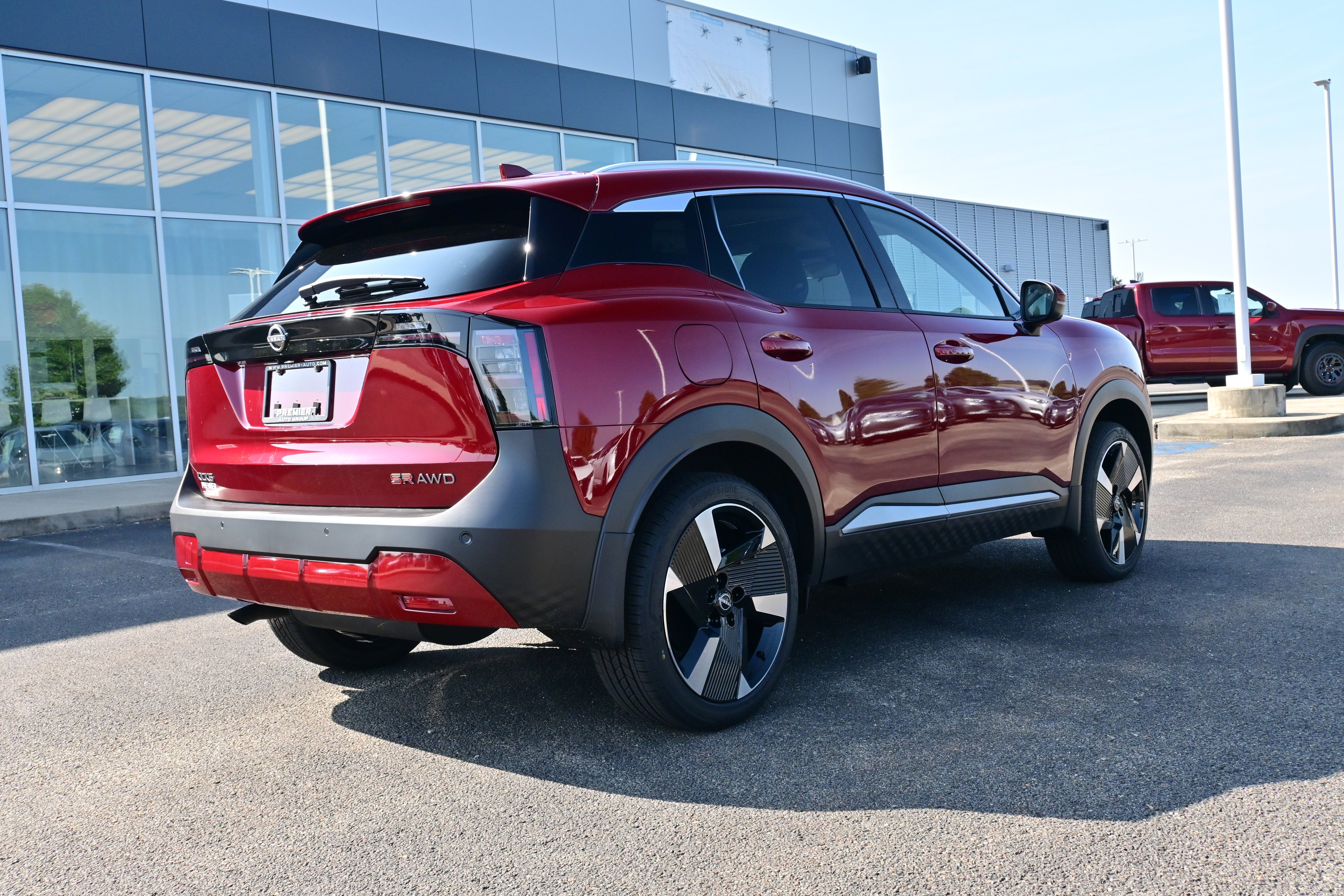 2025 Nissan Kicks SR