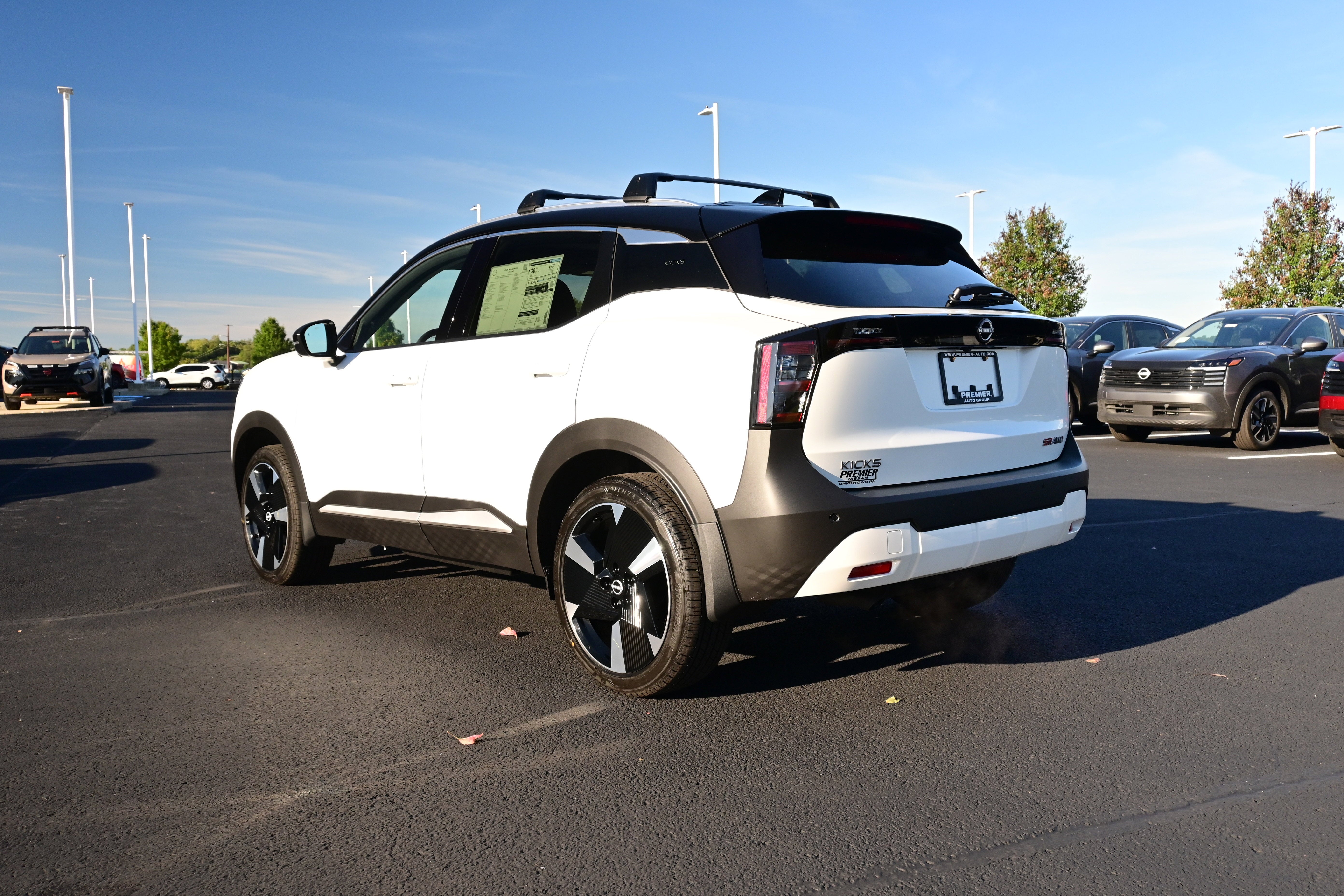 2026 Nissan Kicks SR