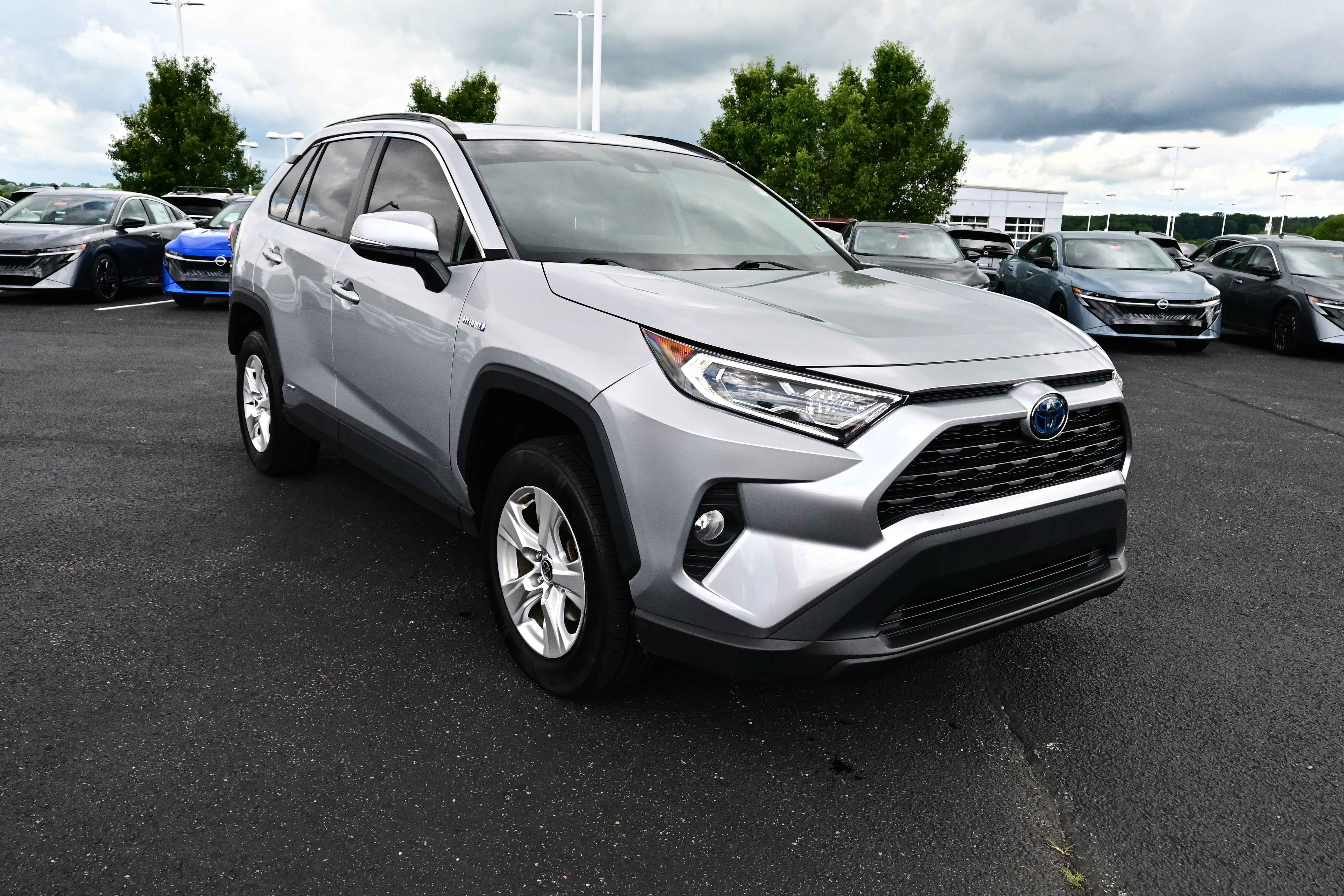 2021 Toyota RAV4 Hybrid XLE