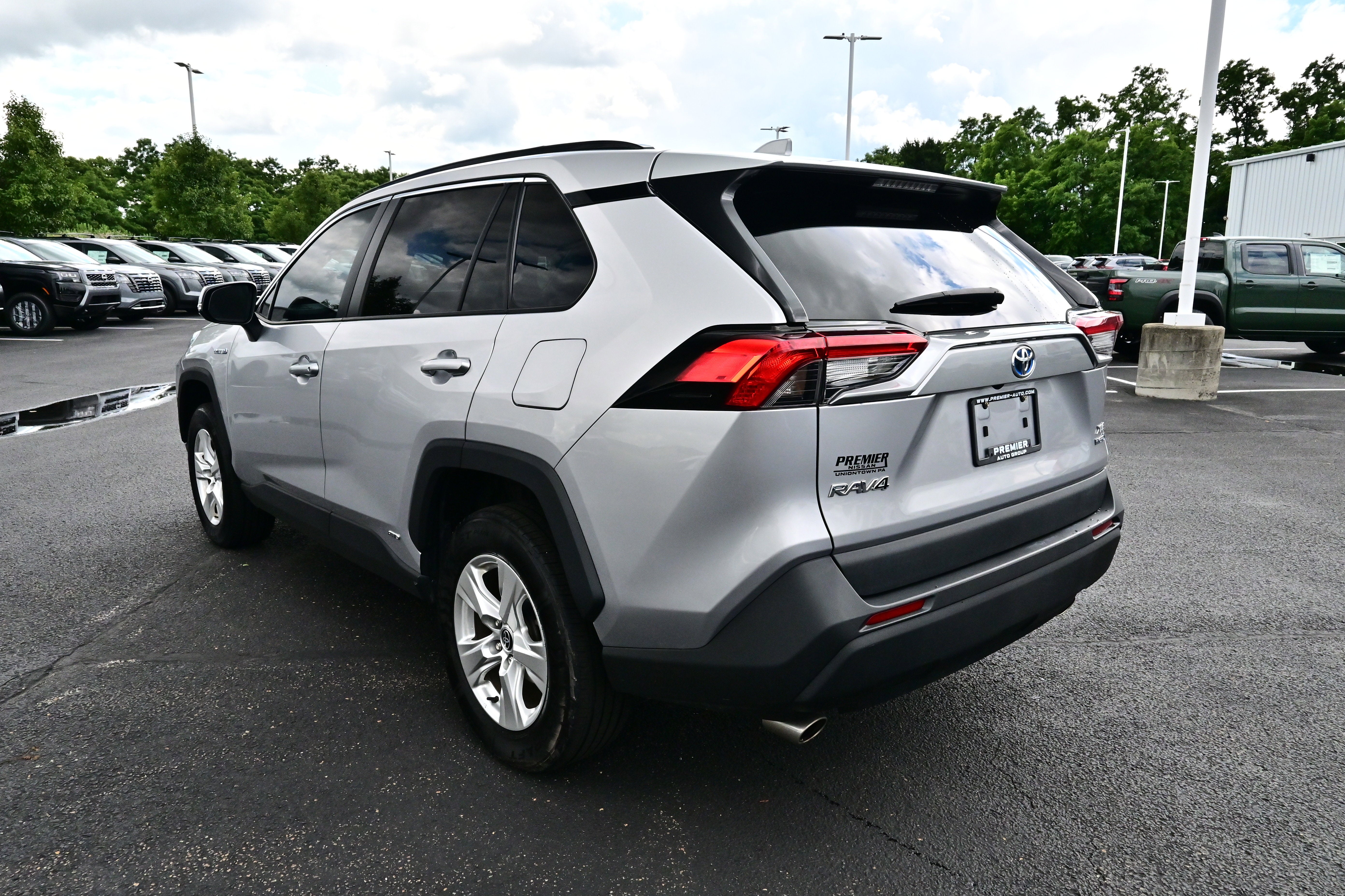 2021 Toyota RAV4 Hybrid XLE