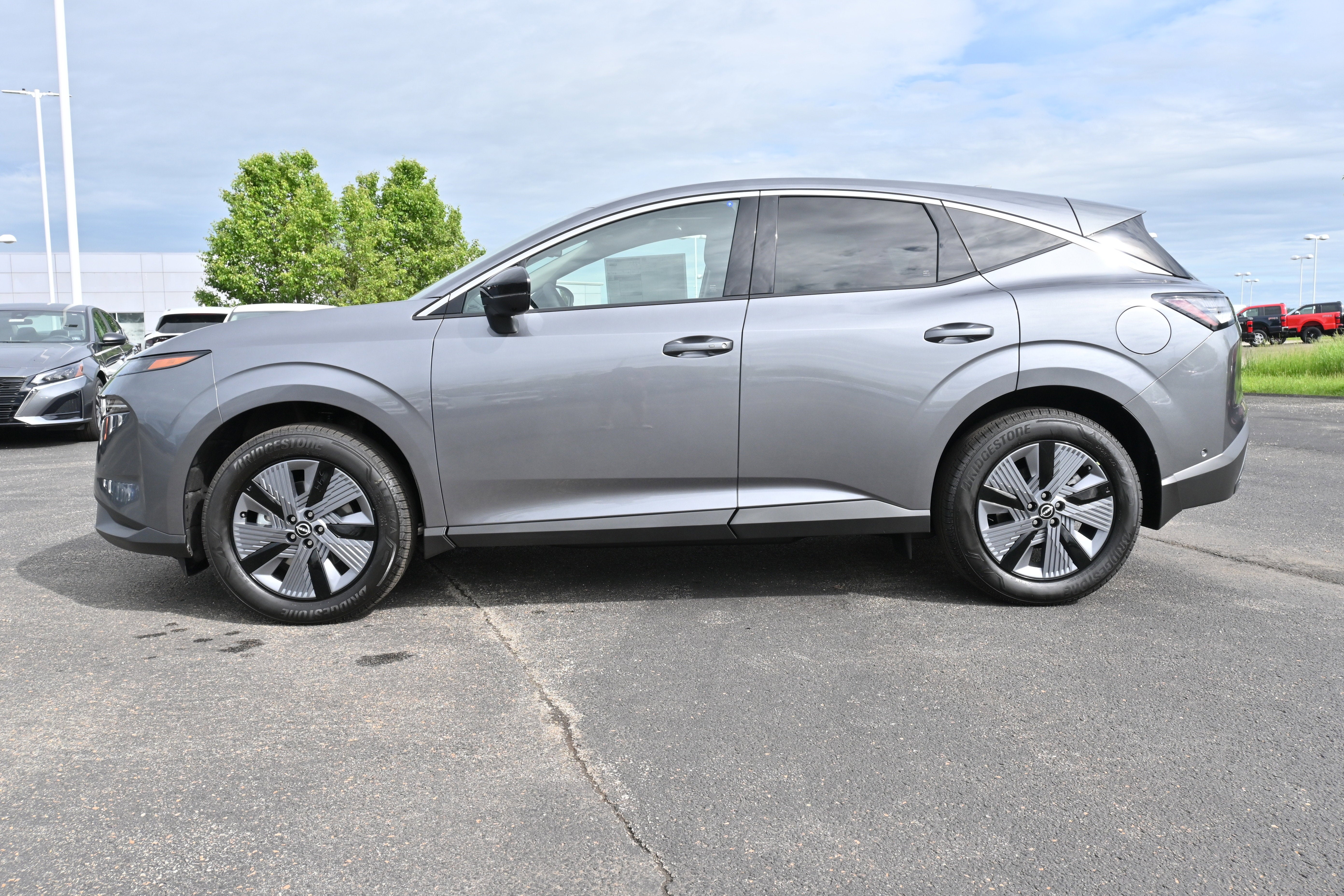2025 Nissan Murano SL