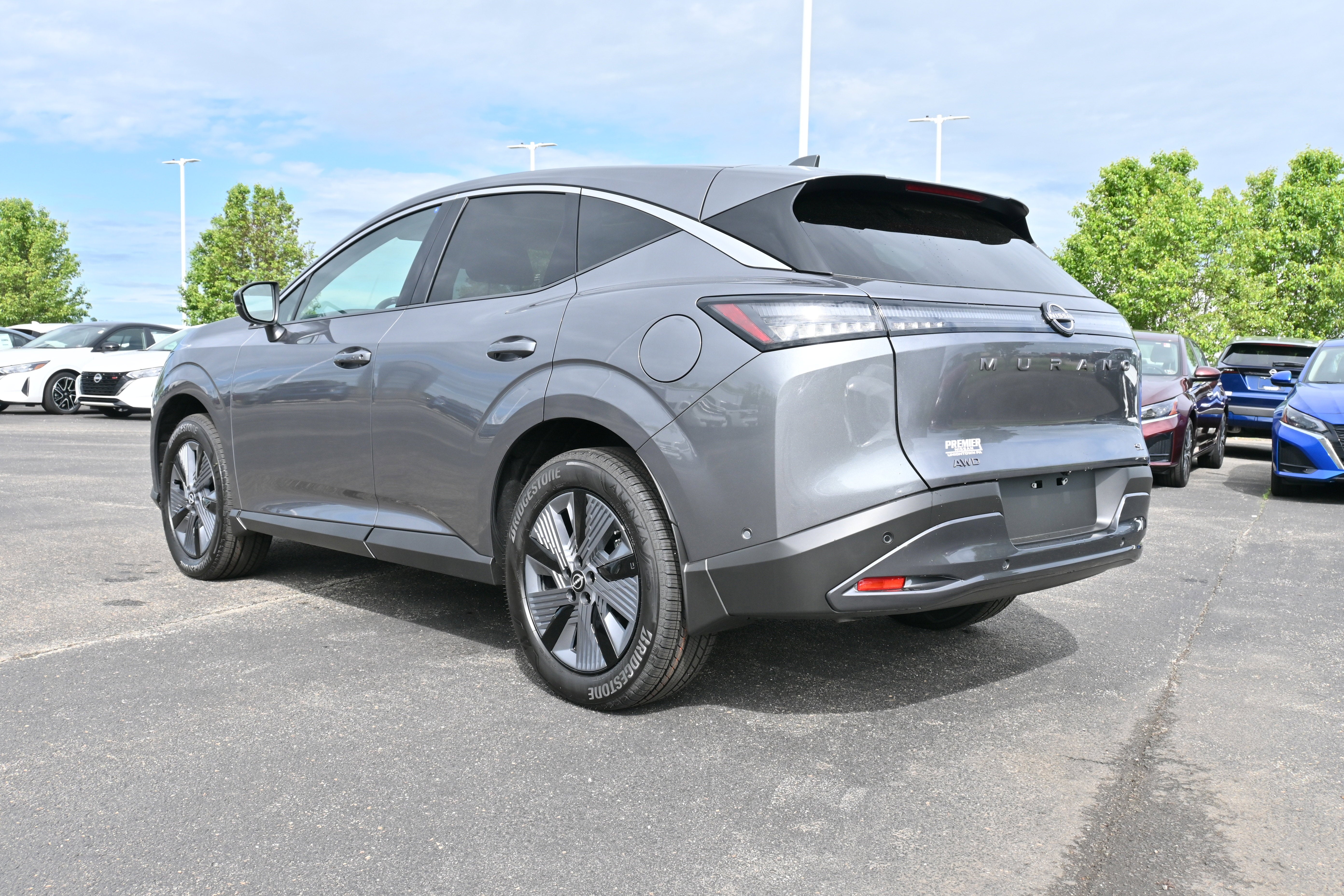 2025 Nissan Murano SL