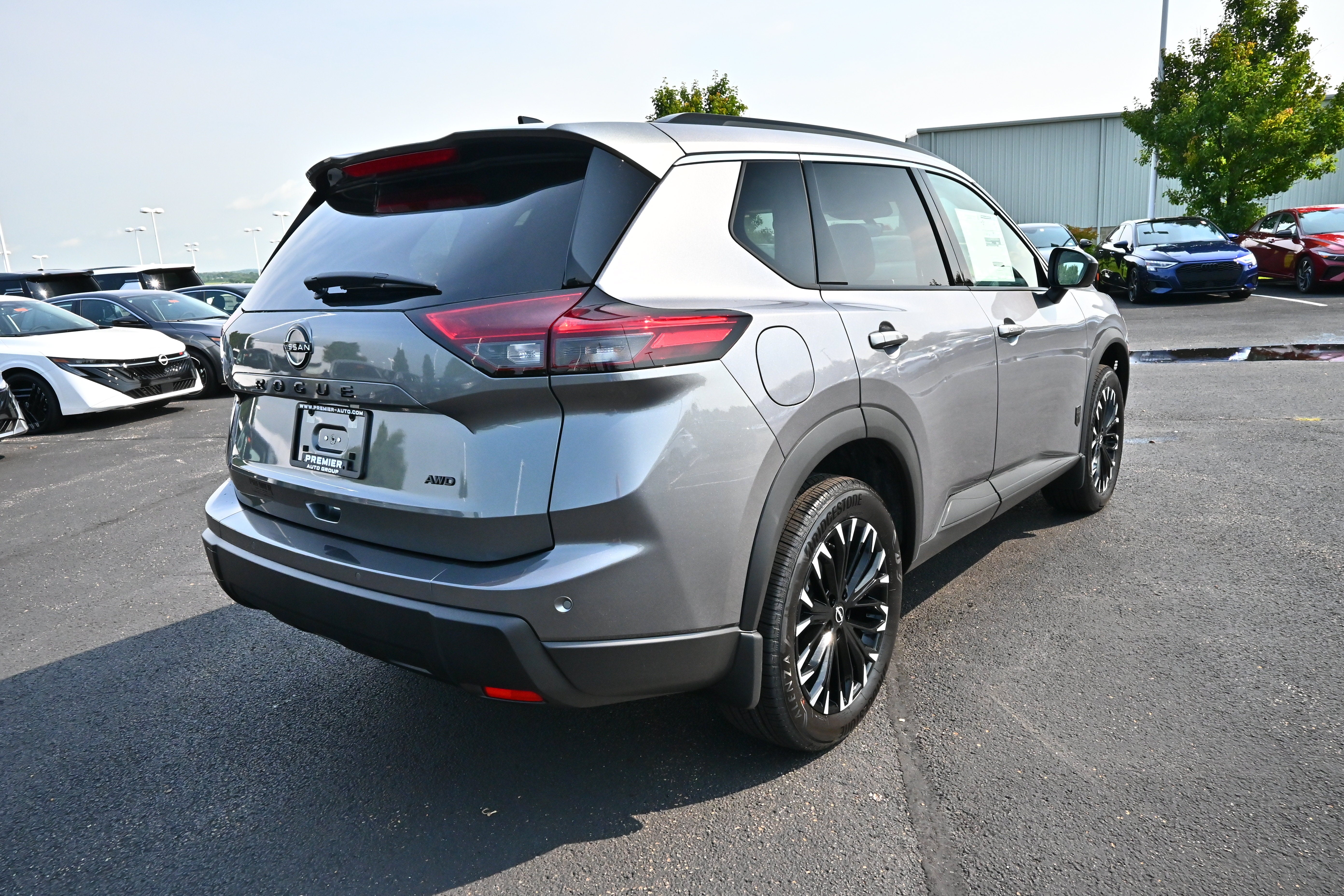 2026 Nissan Rogue Dark Armor