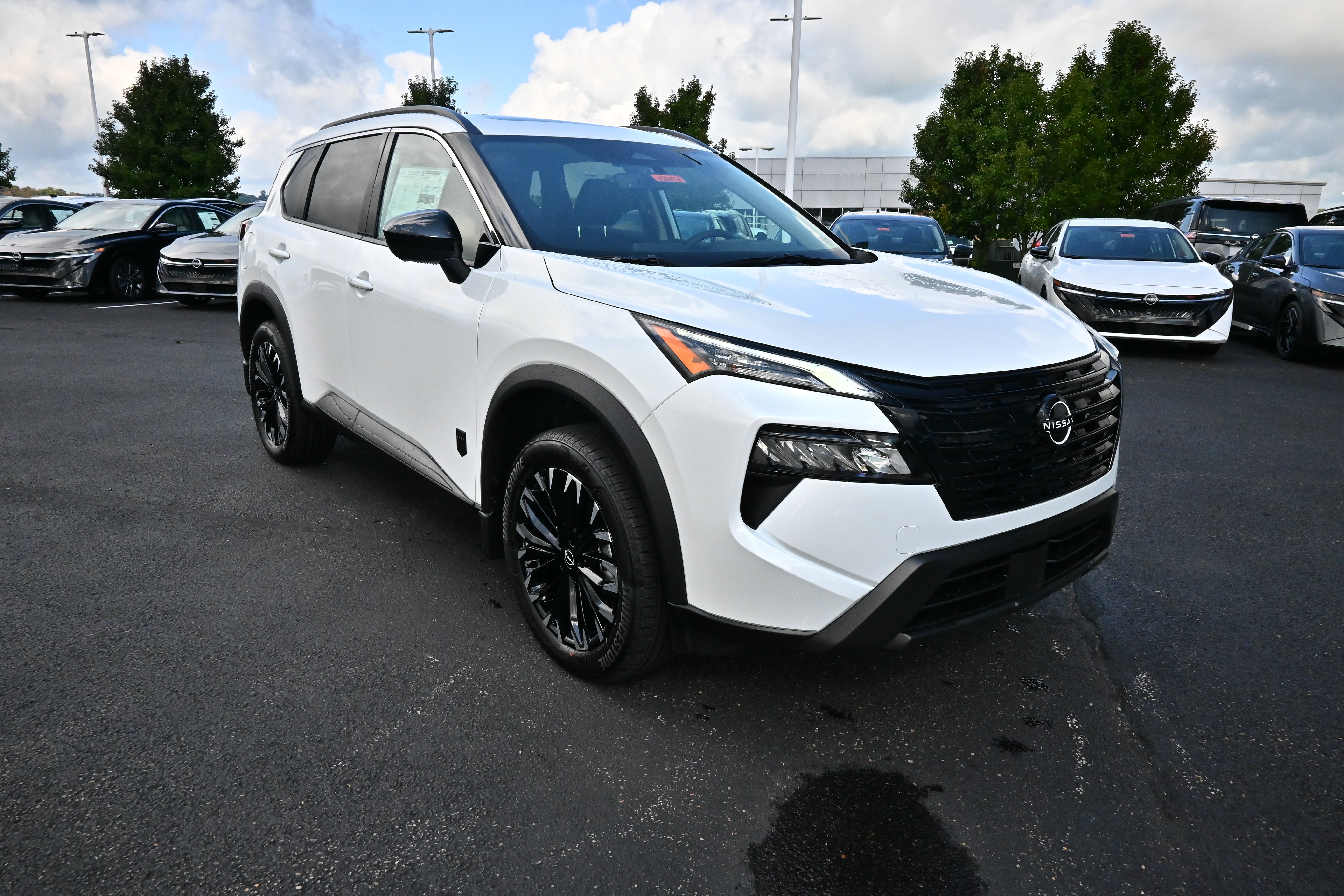 2026 Nissan Rogue Dark Armor™