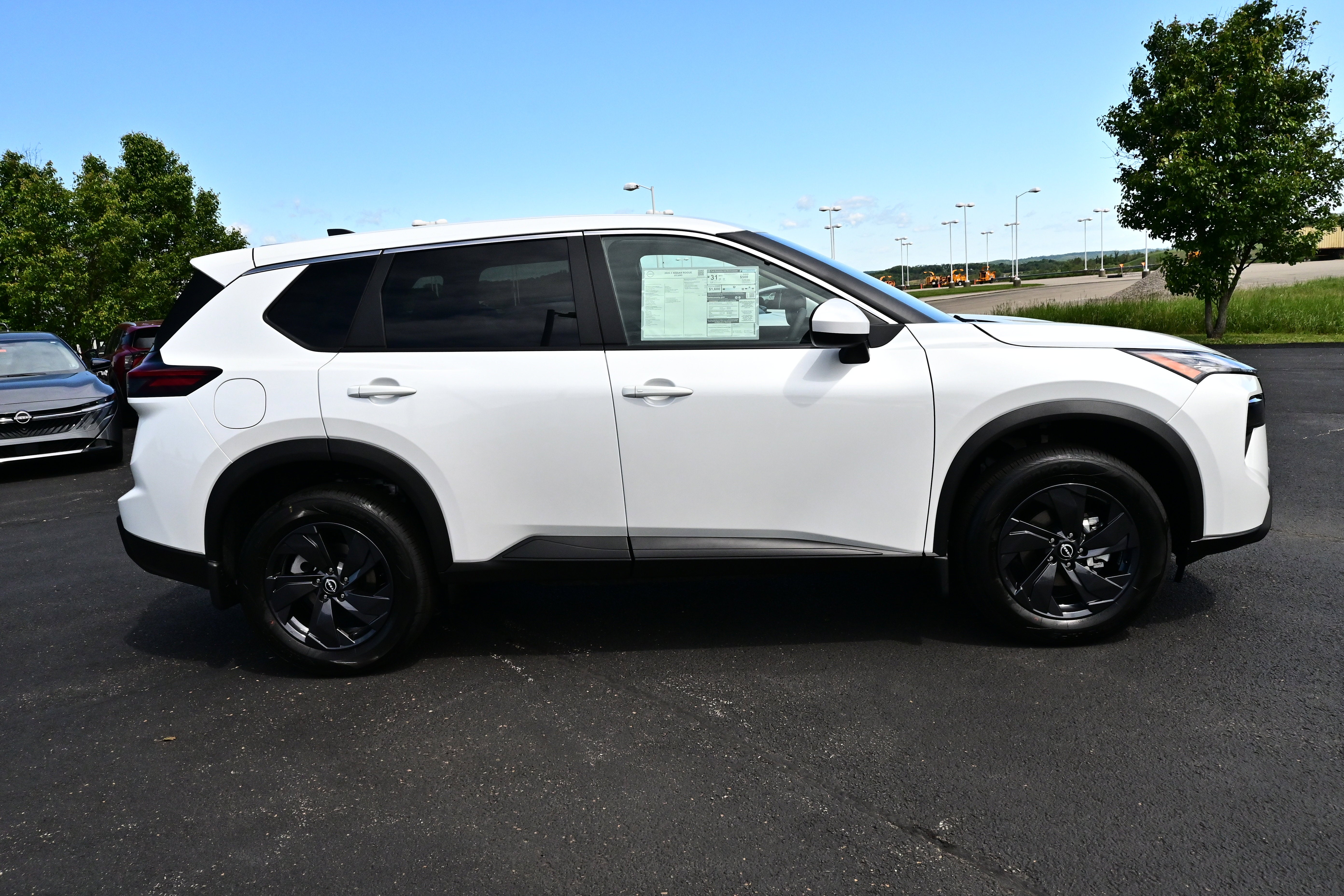 2026 Nissan Rogue SV