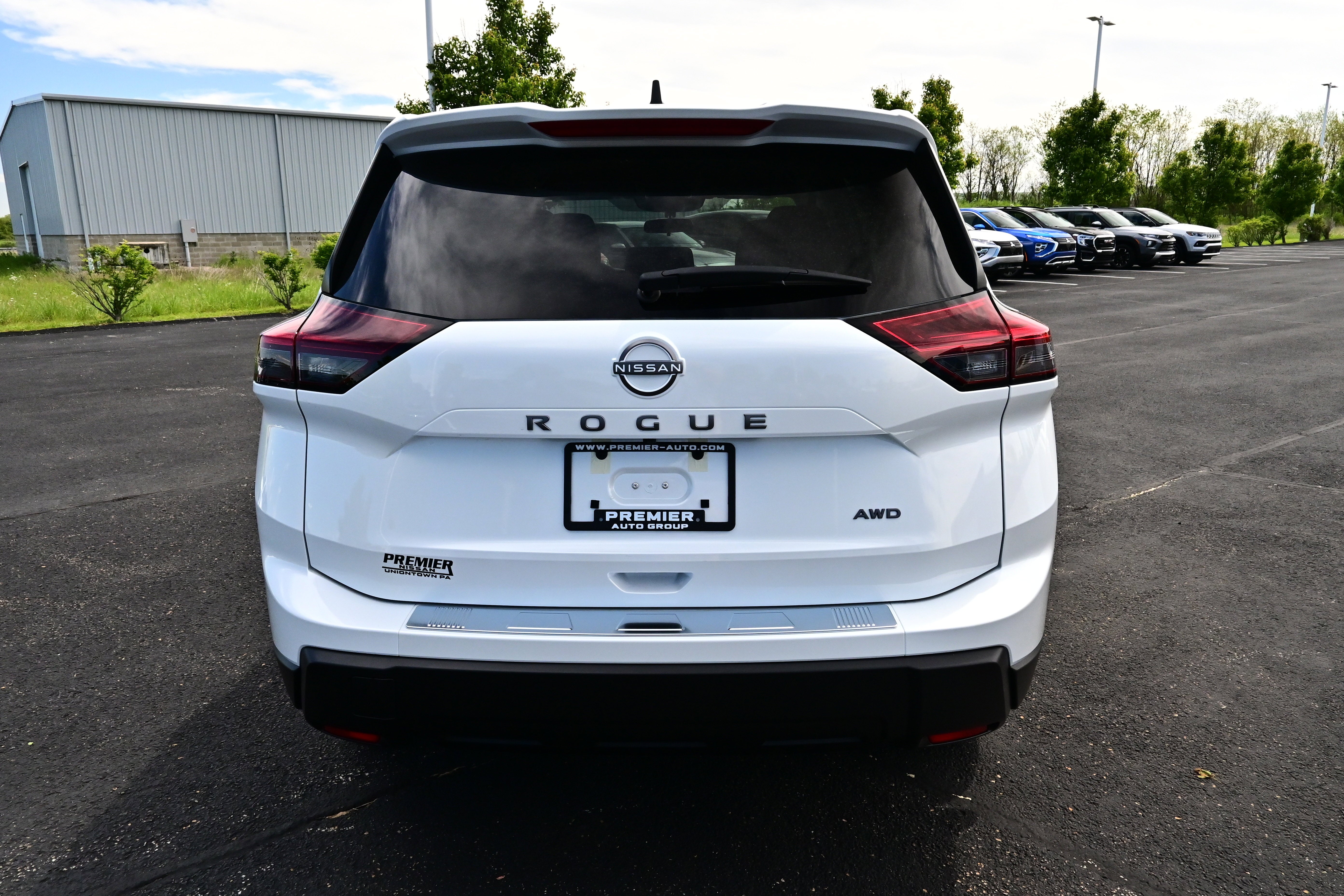 2026 Nissan Rogue SV