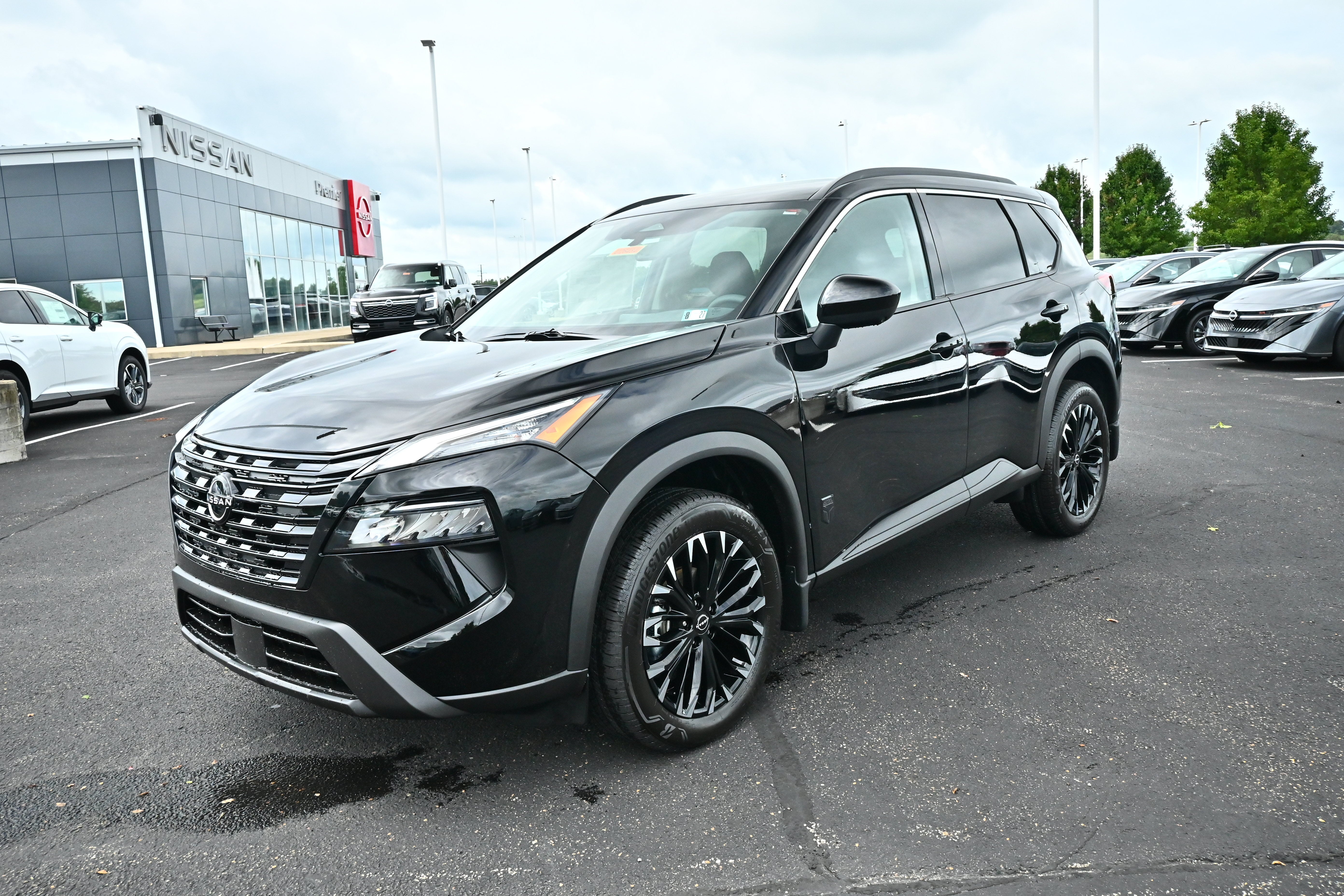 2026 Nissan Rogue Dark Armor™