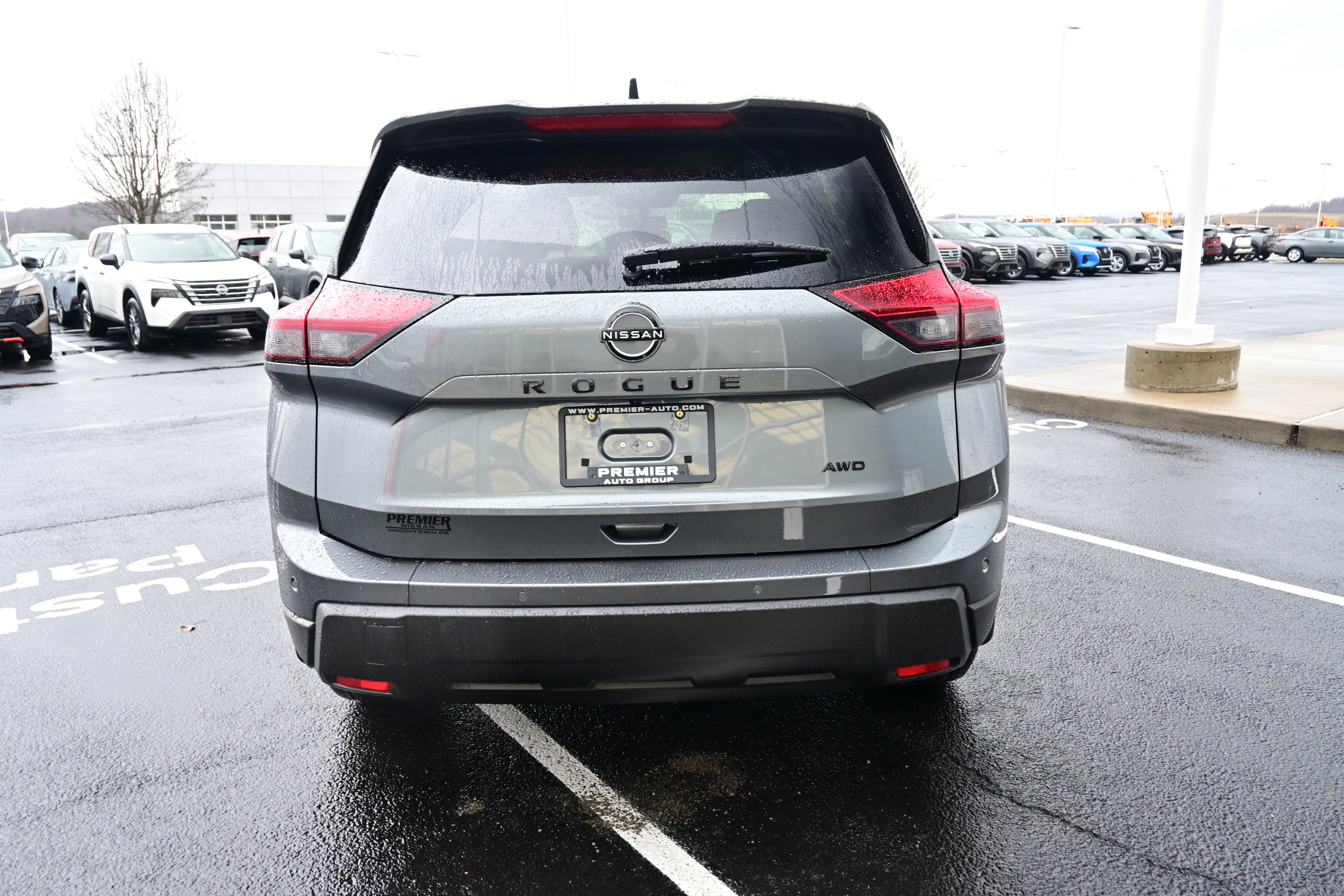 2026 Nissan Rogue Dark Armor