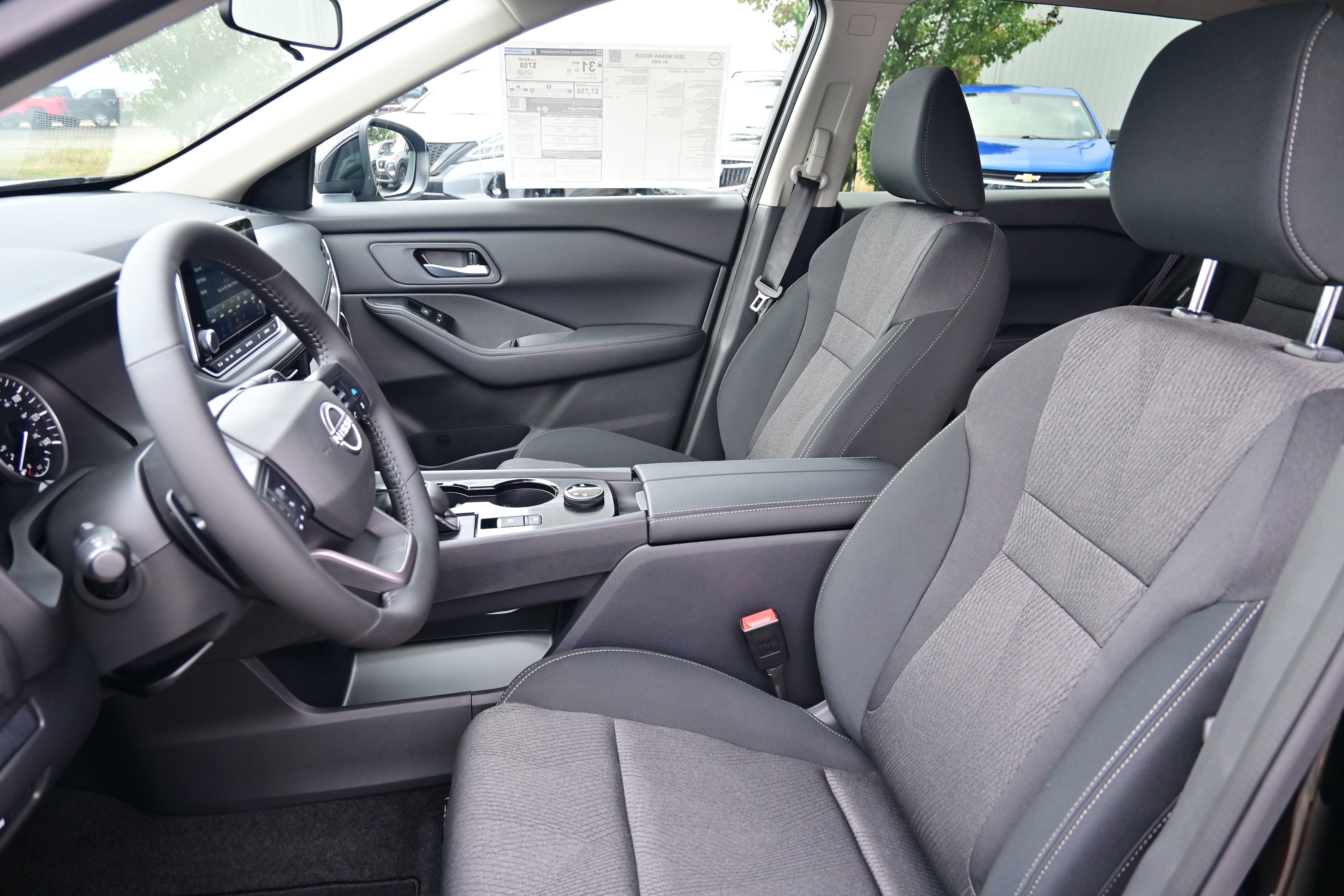 2026 Nissan Rogue SV