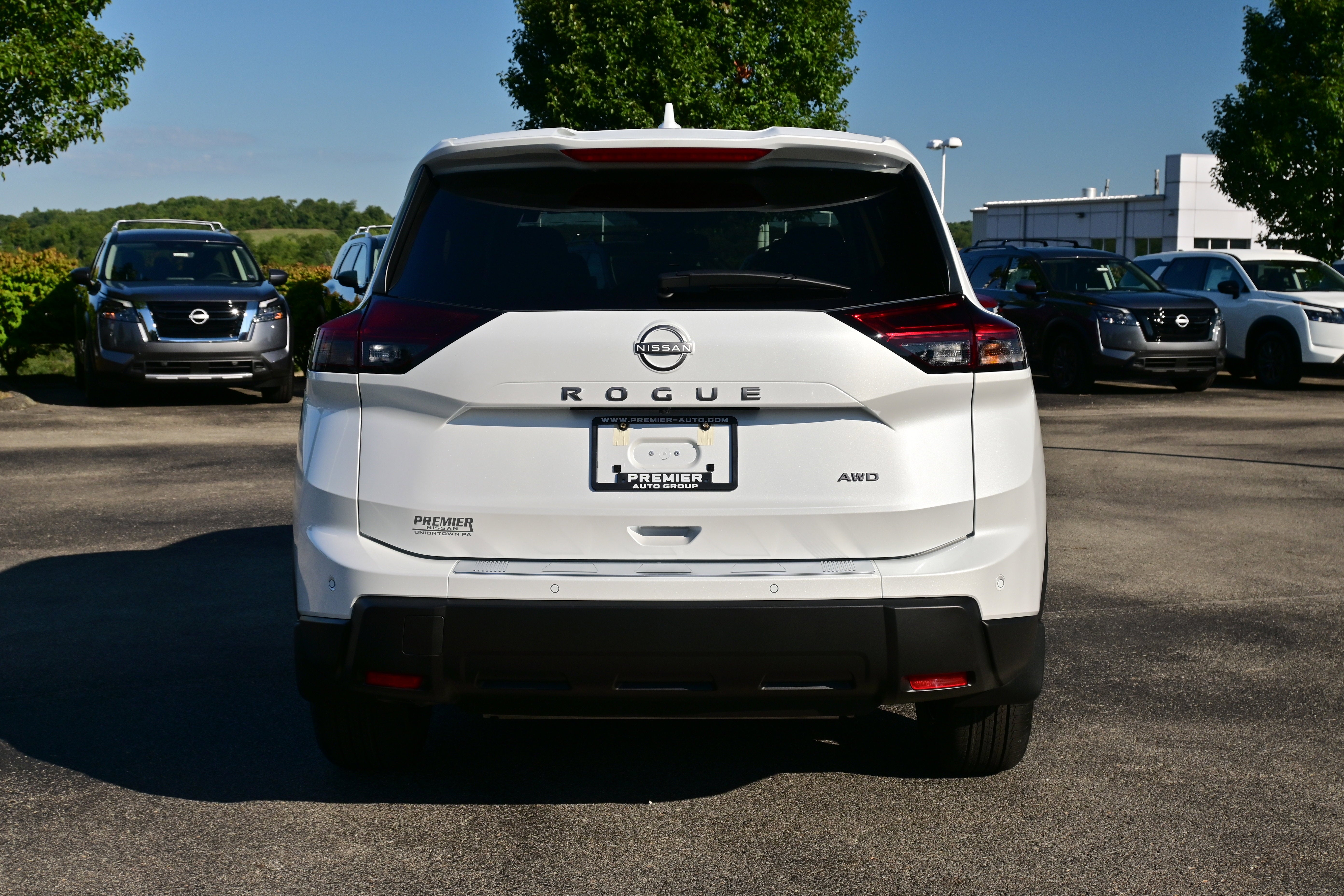 2026 Nissan Rogue SV