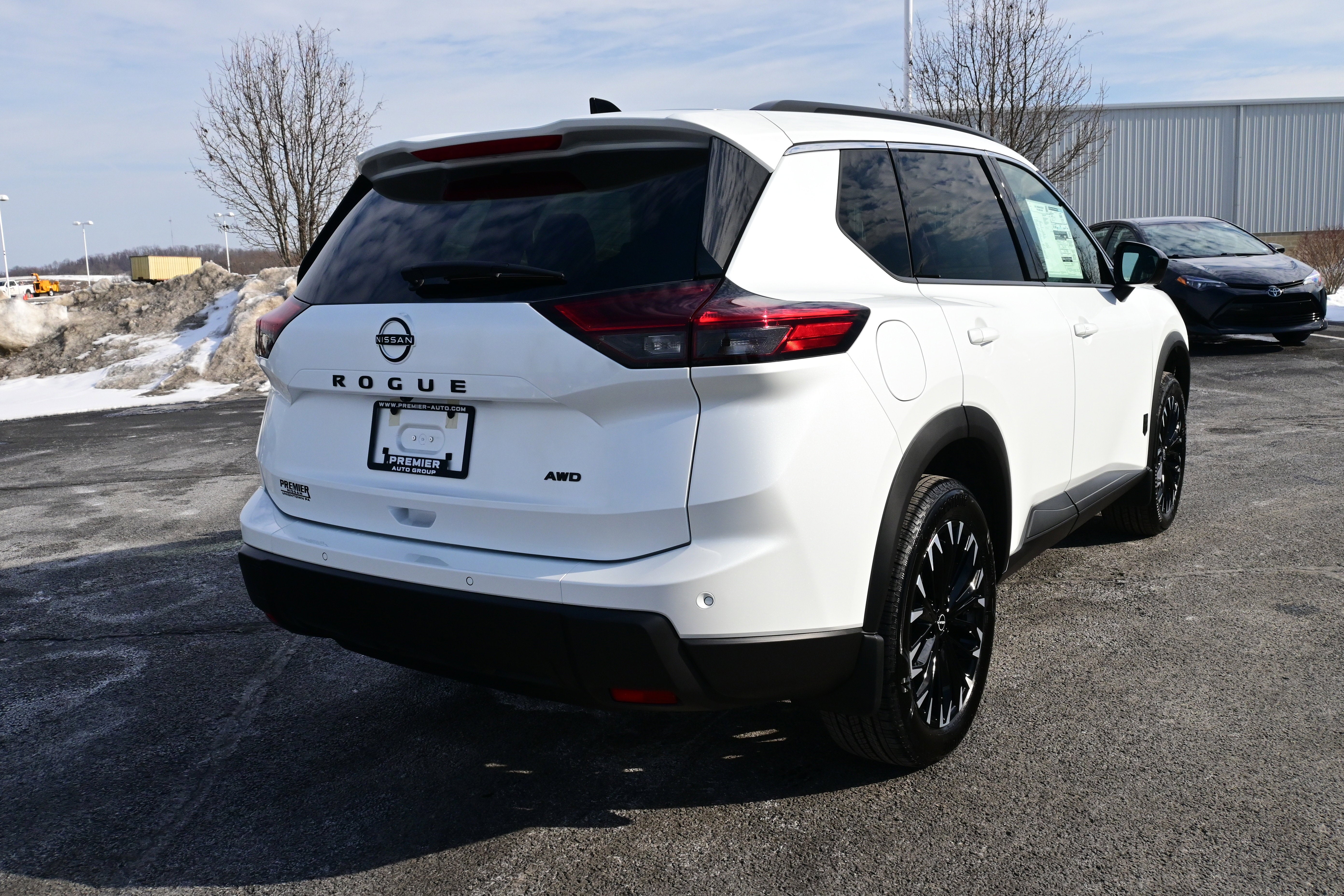 2026 Nissan Rogue Dark Armor™