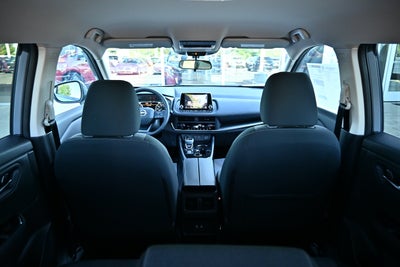 2027 Nissan Rogue SV