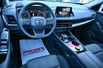 2027 Nissan Rogue SV