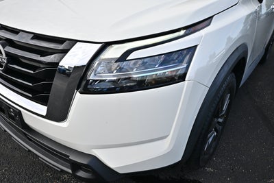2022 Nissan Pathfinder S