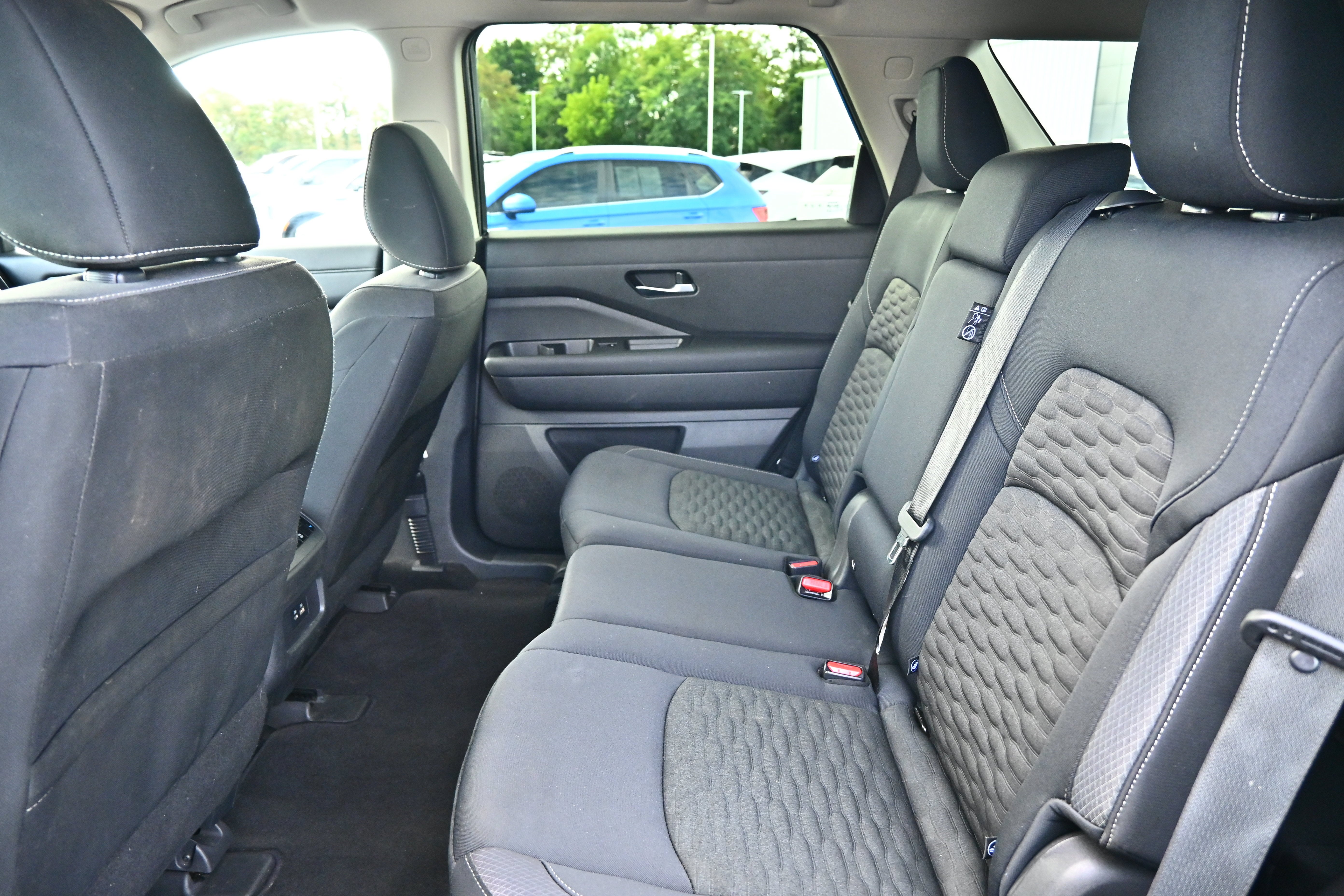 2022 Nissan Pathfinder S