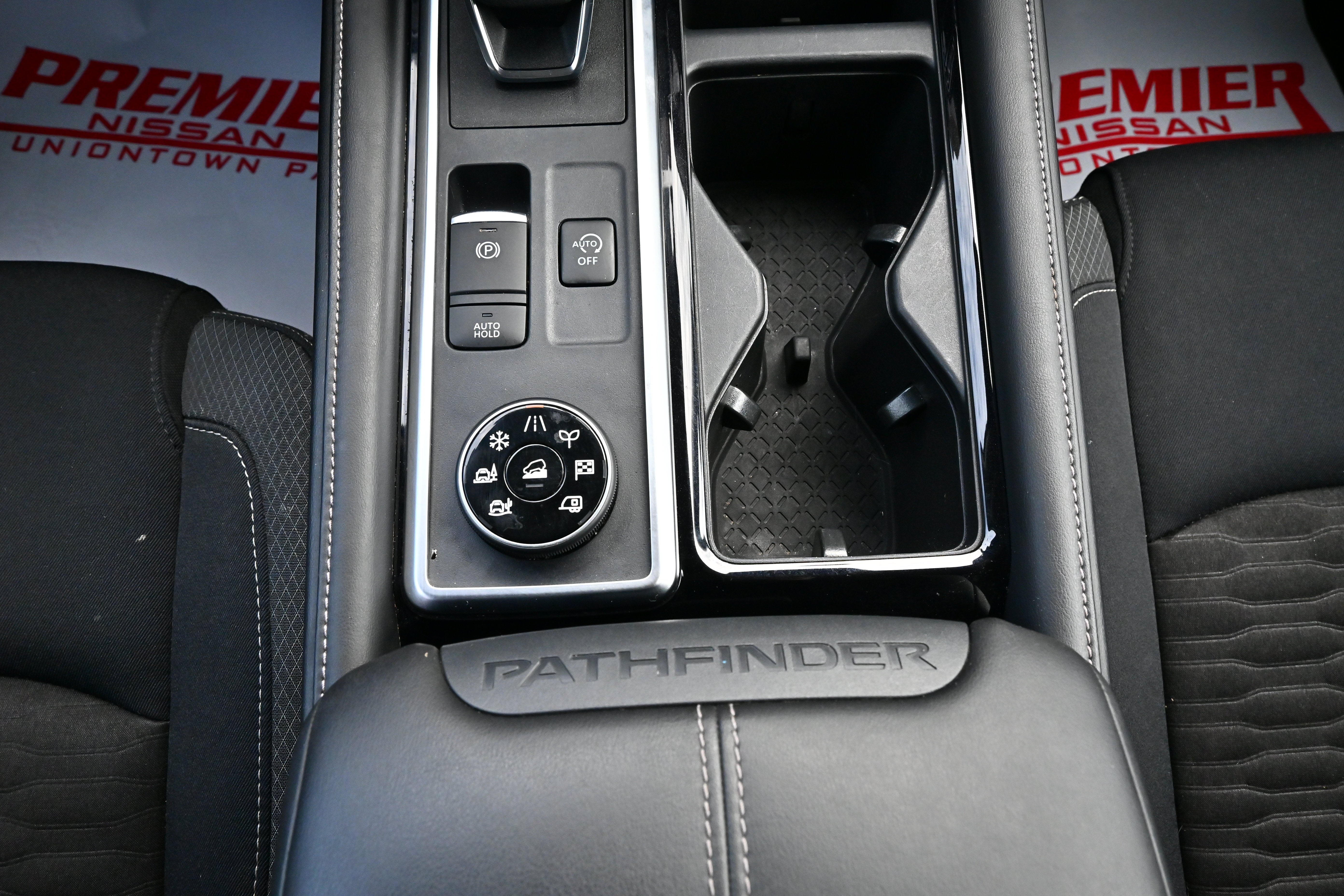 2022 Nissan Pathfinder S
