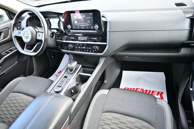 2022 Nissan Pathfinder S