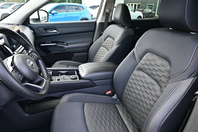 2022 Nissan Pathfinder S