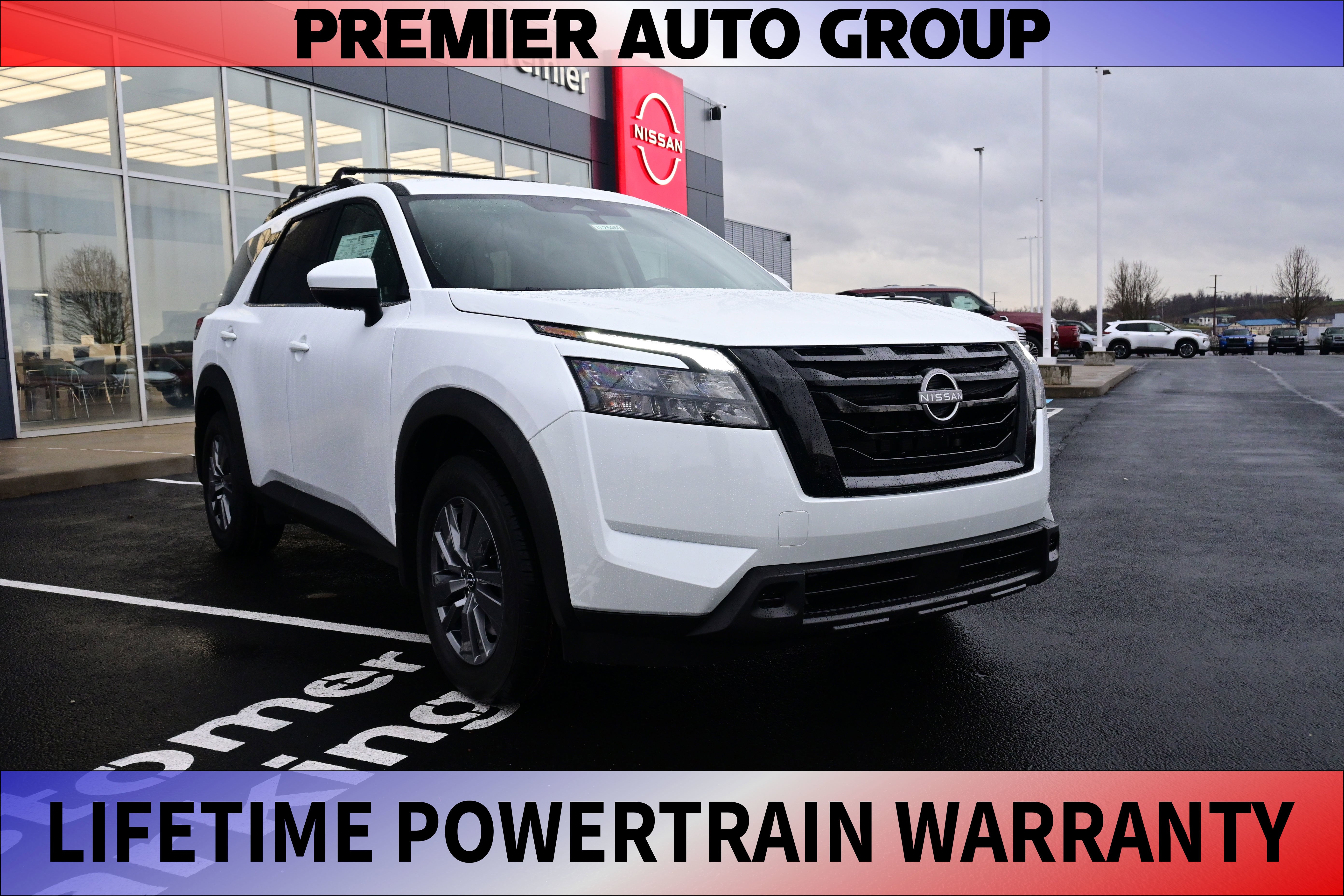 2025 Nissan Pathfinder SV