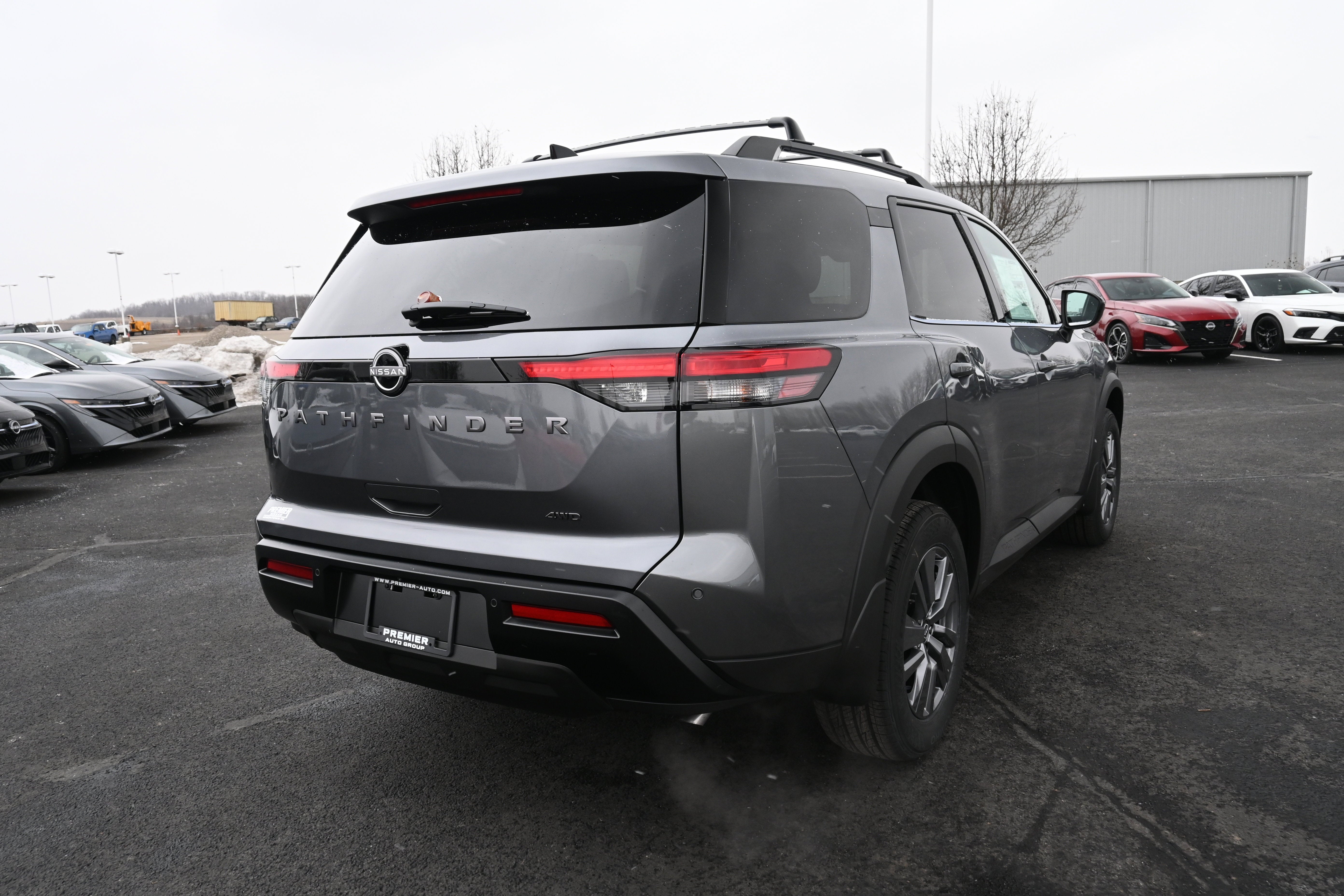 2026 Nissan Pathfinder SV