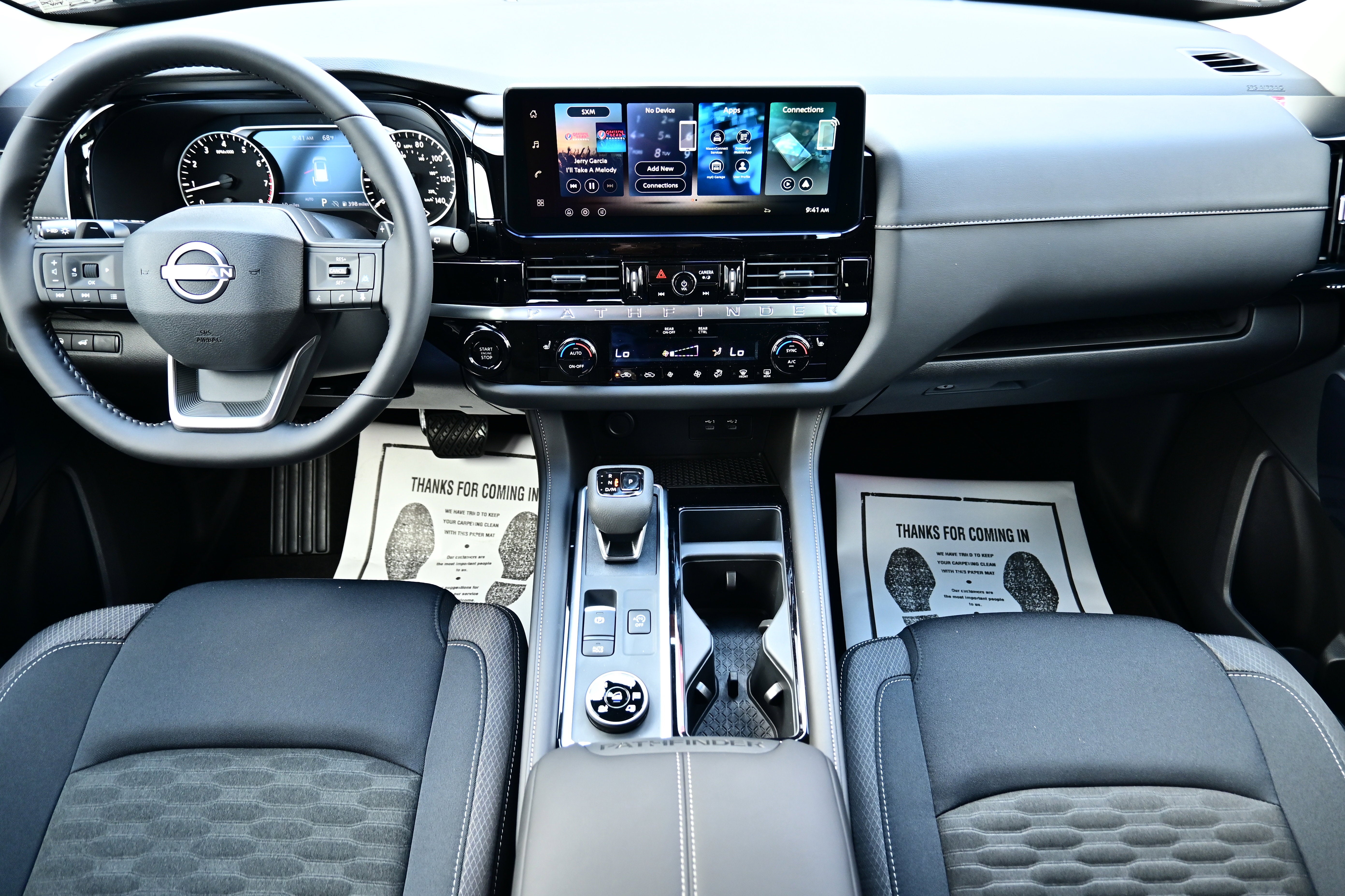 2026 Nissan Pathfinder SV