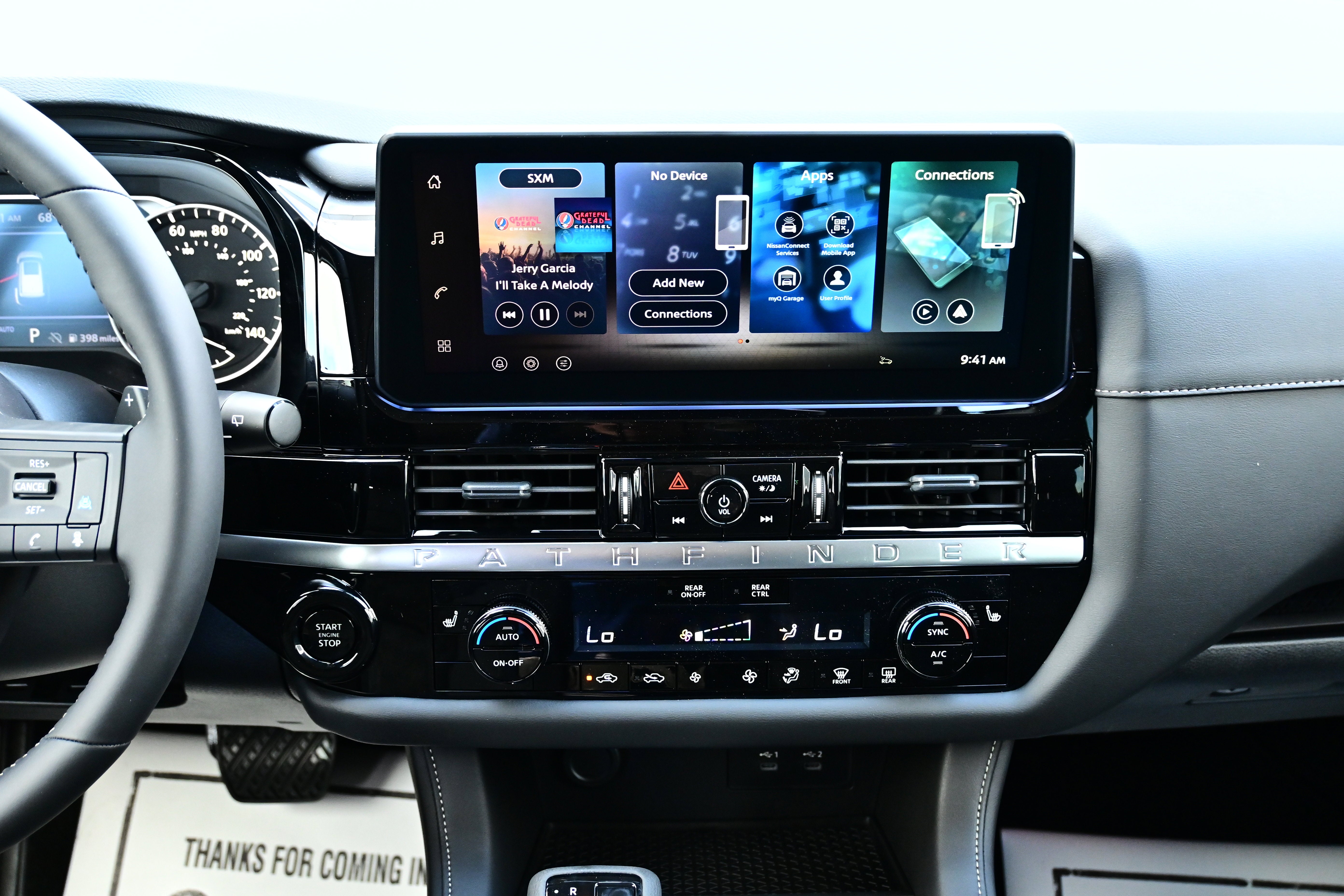 2026 Nissan Pathfinder SV