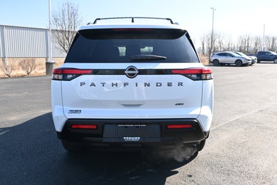 2026 Nissan Pathfinder SV