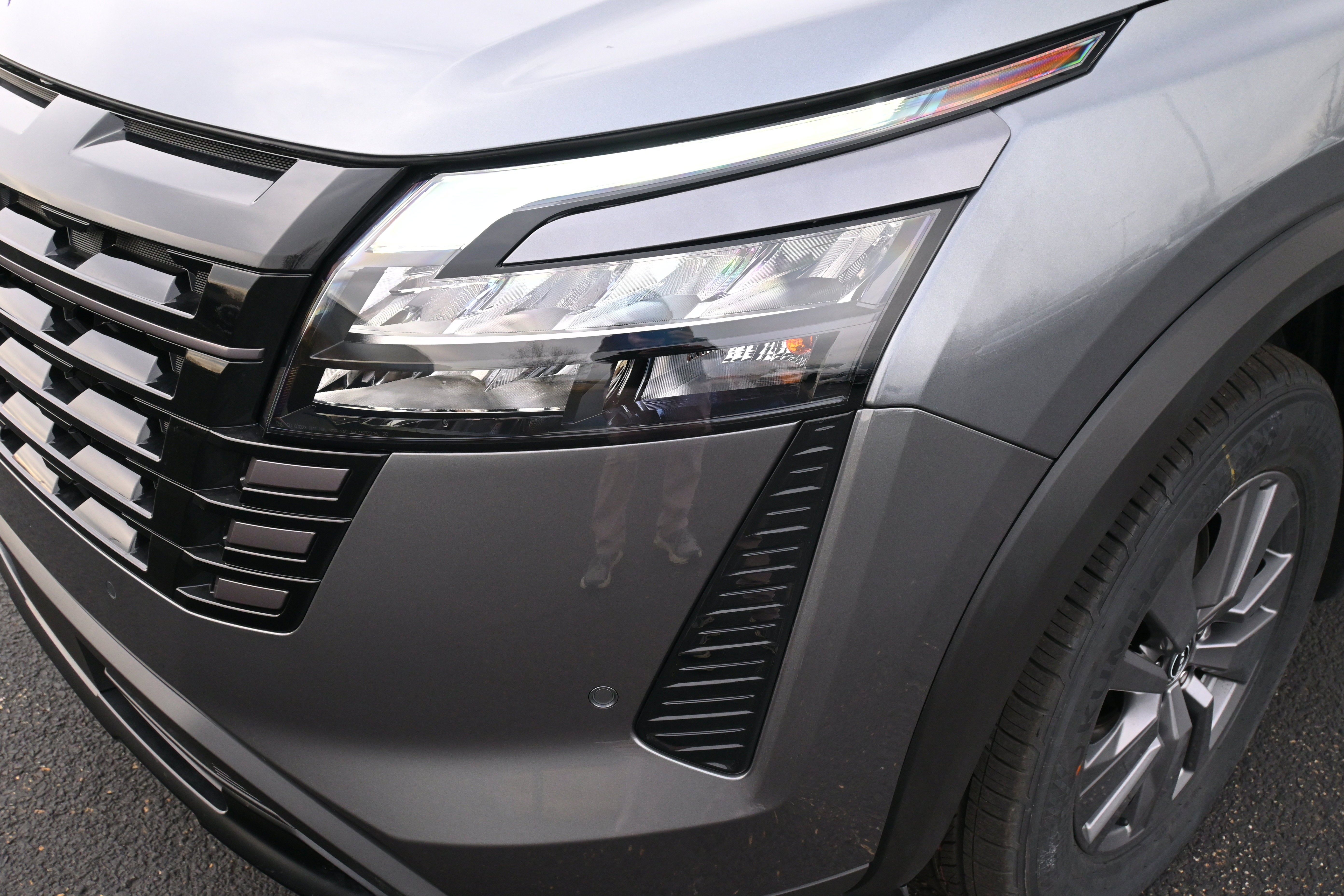 2026 Nissan Pathfinder SV