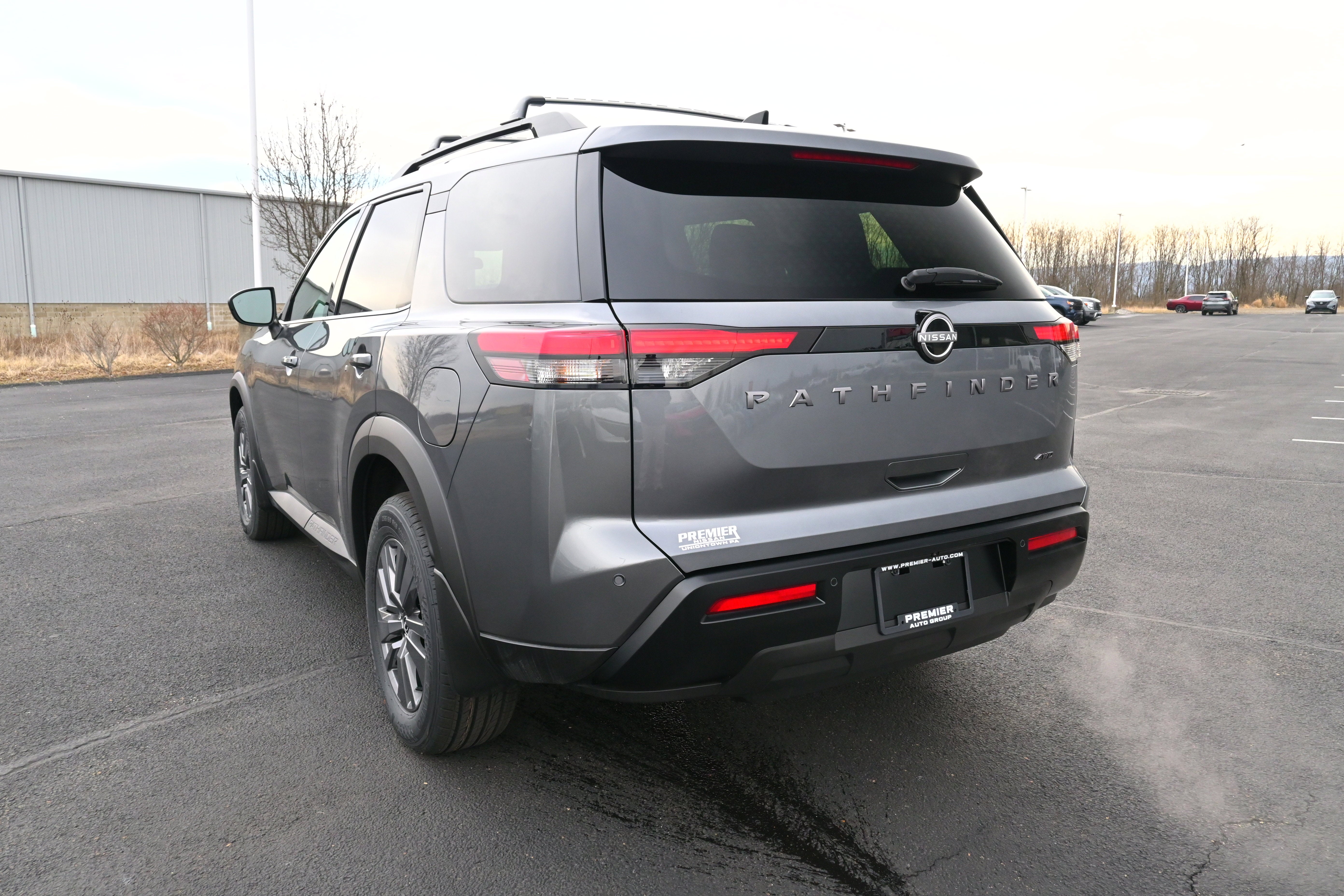 2026 Nissan Pathfinder SV