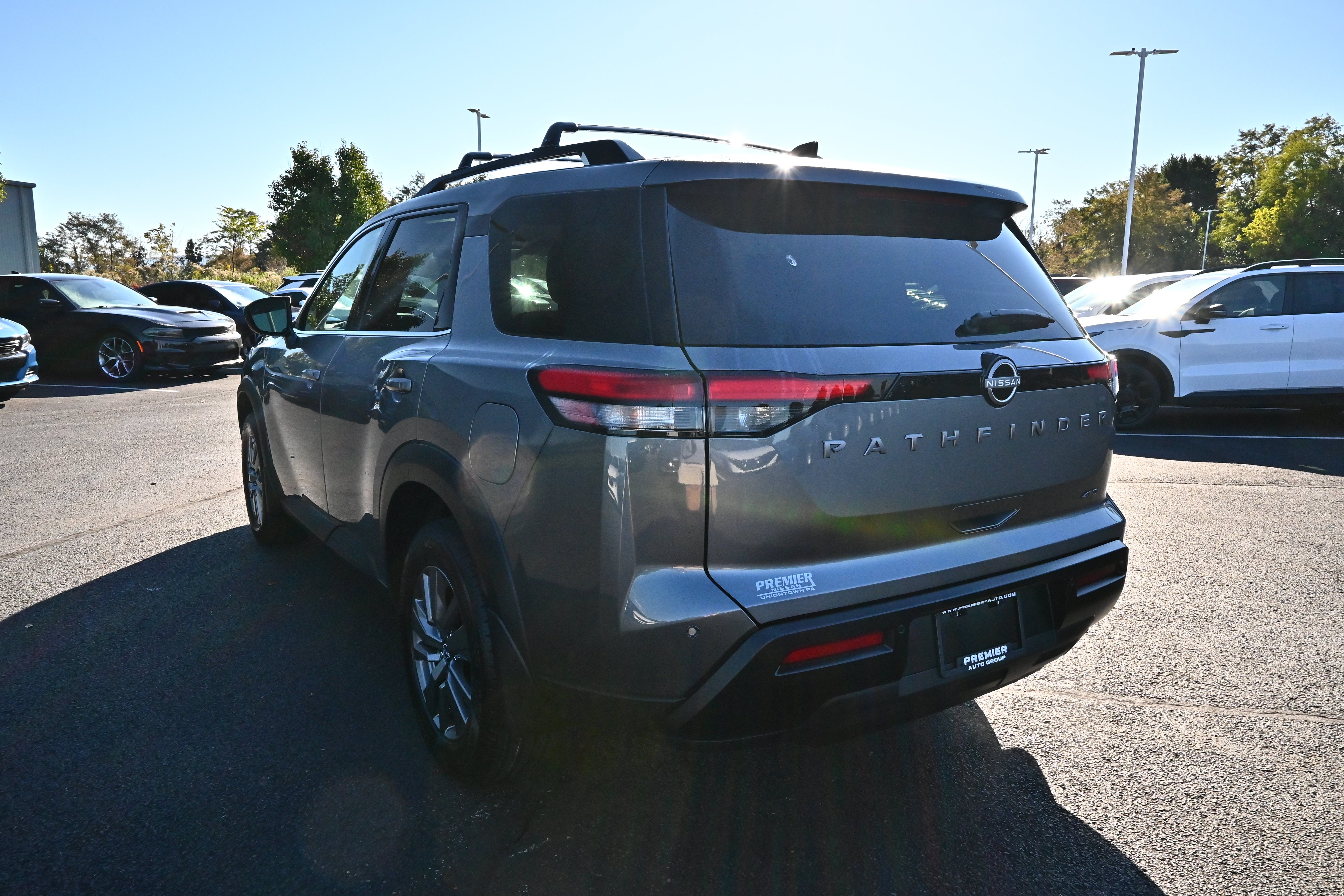2026 Nissan Pathfinder SV