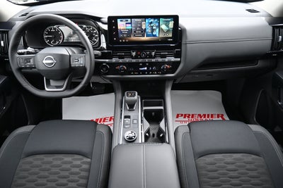 2026 Nissan Pathfinder SV