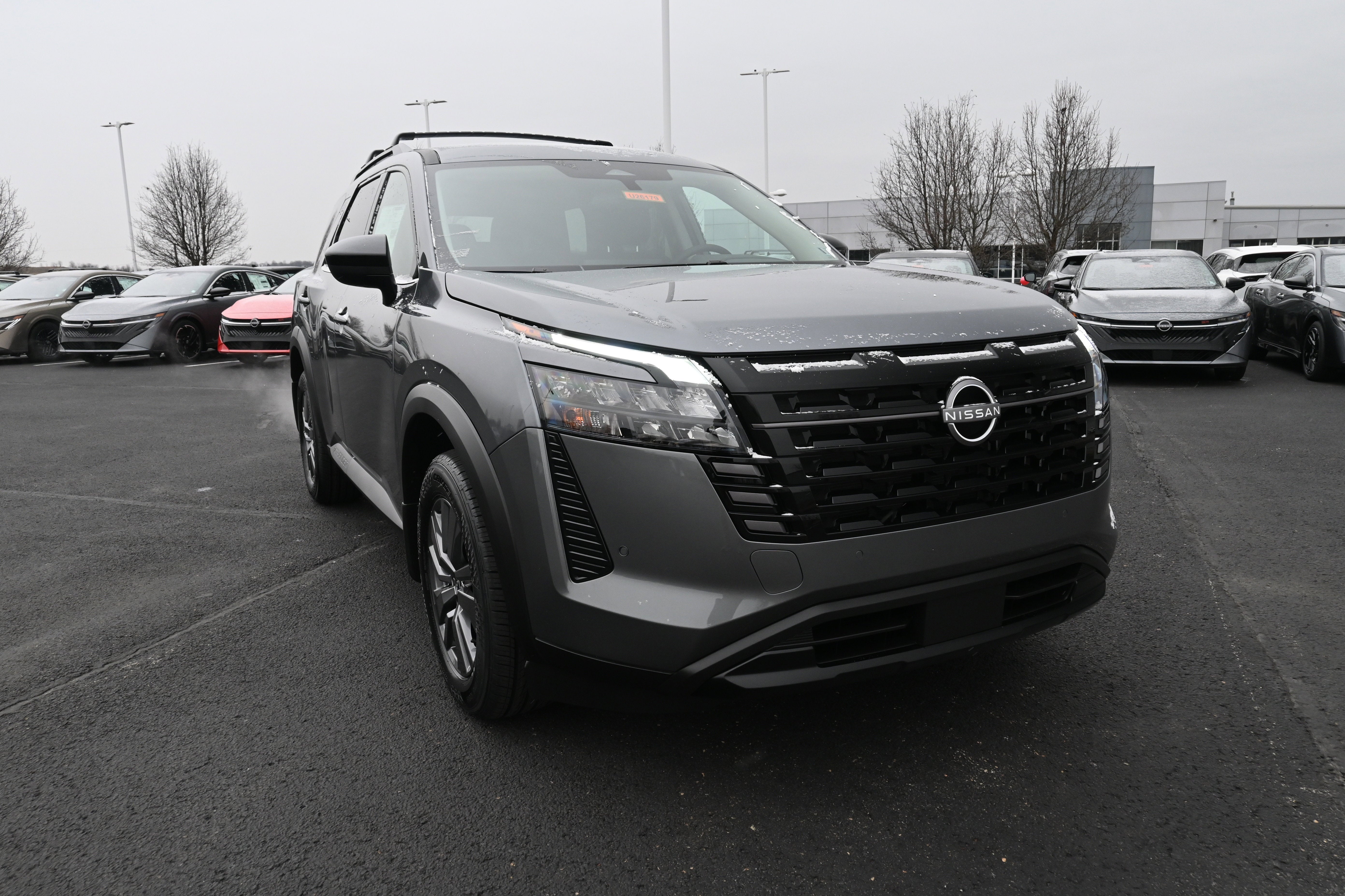 2026 Nissan Pathfinder SV