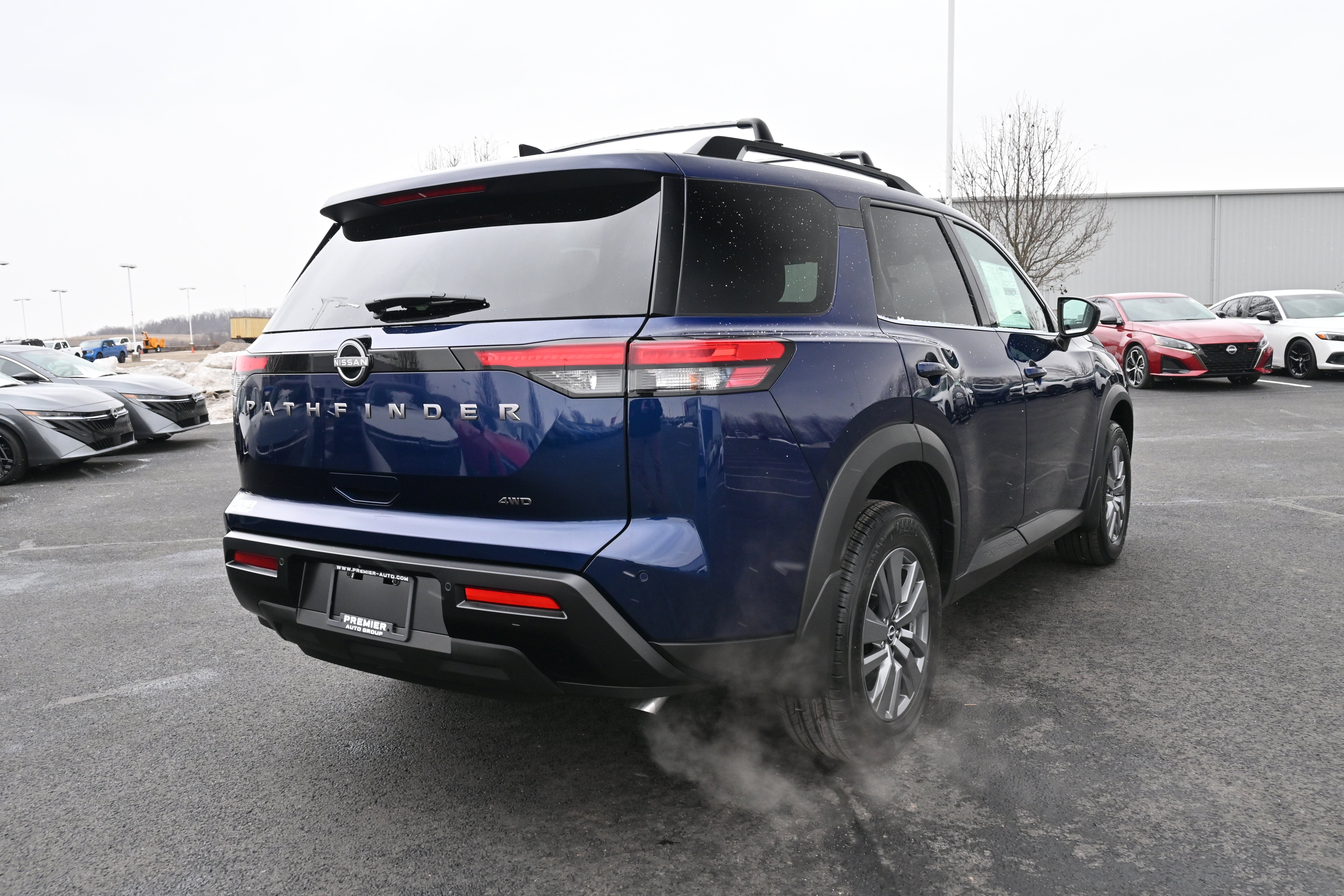 2026 Nissan Pathfinder SV