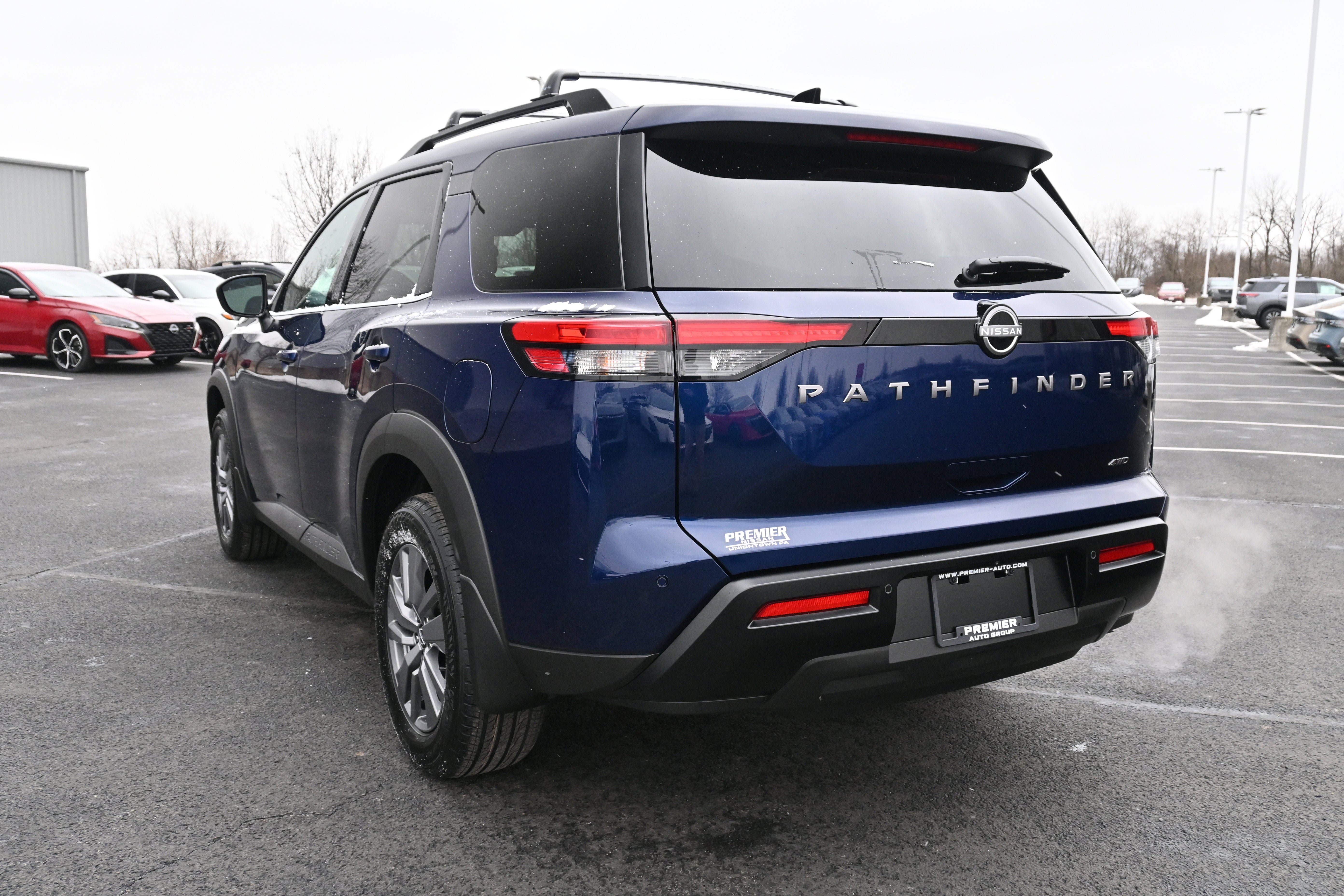 2026 Nissan Pathfinder SV