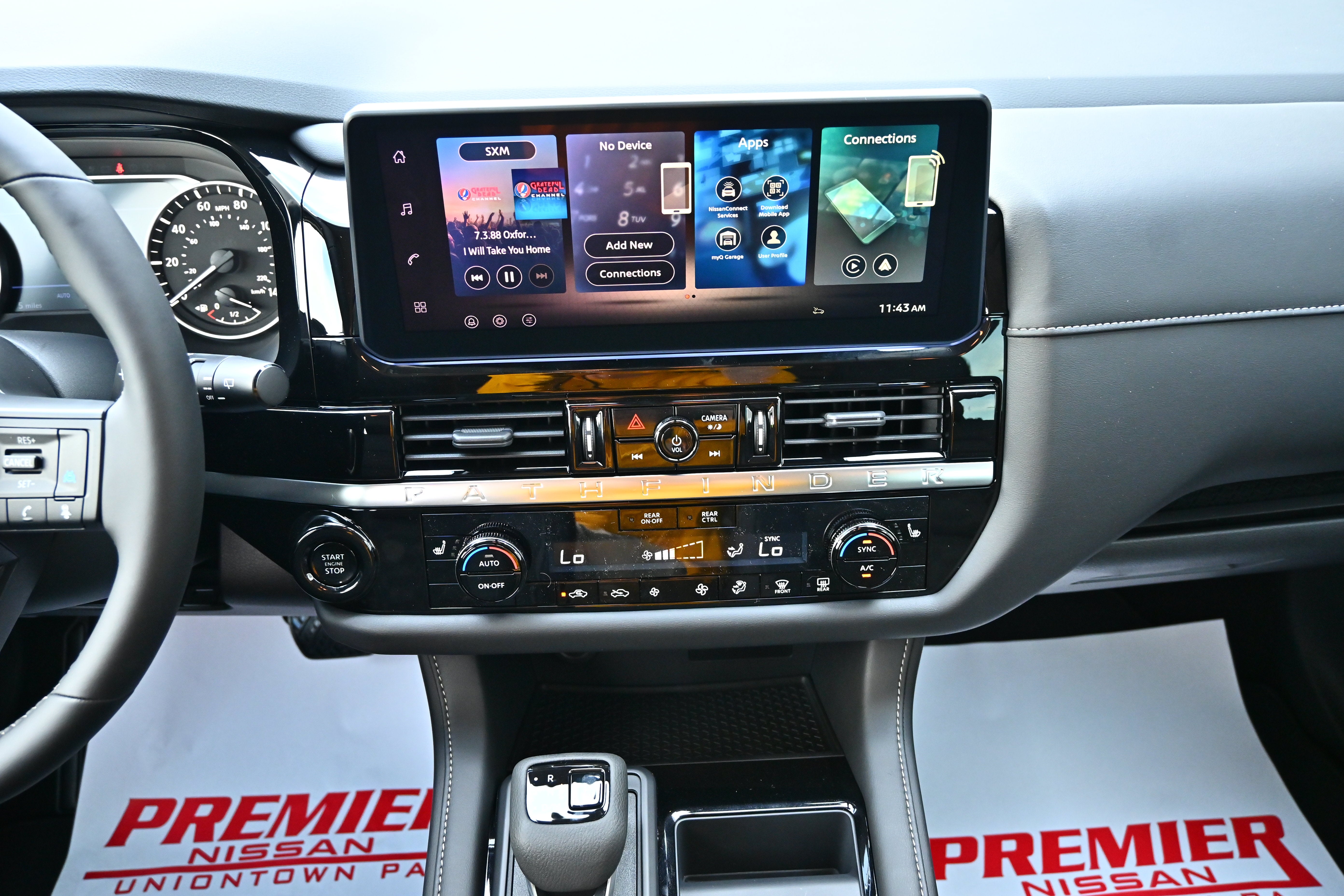 2026 Nissan Pathfinder SV