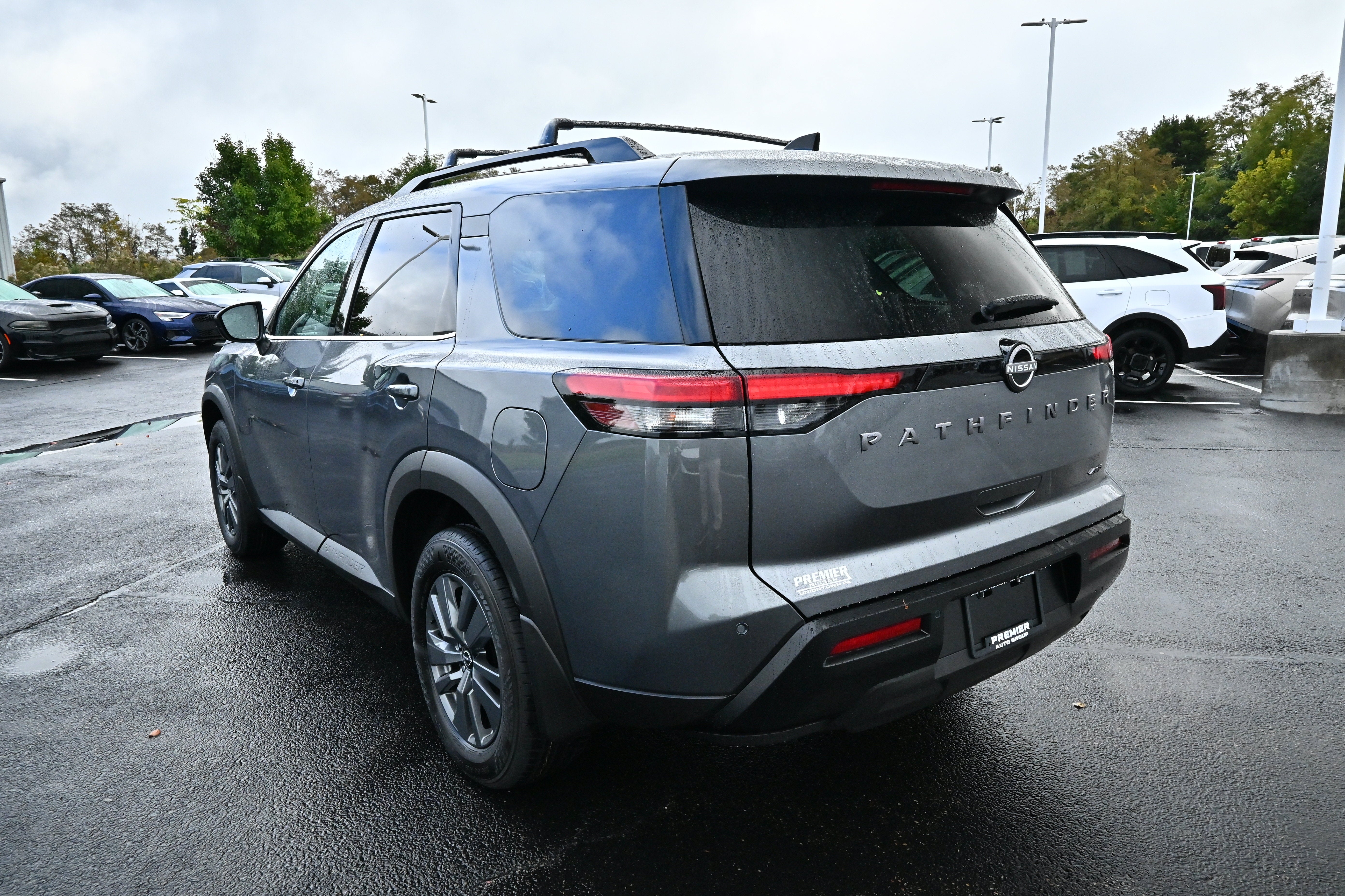 2026 Nissan Pathfinder SV