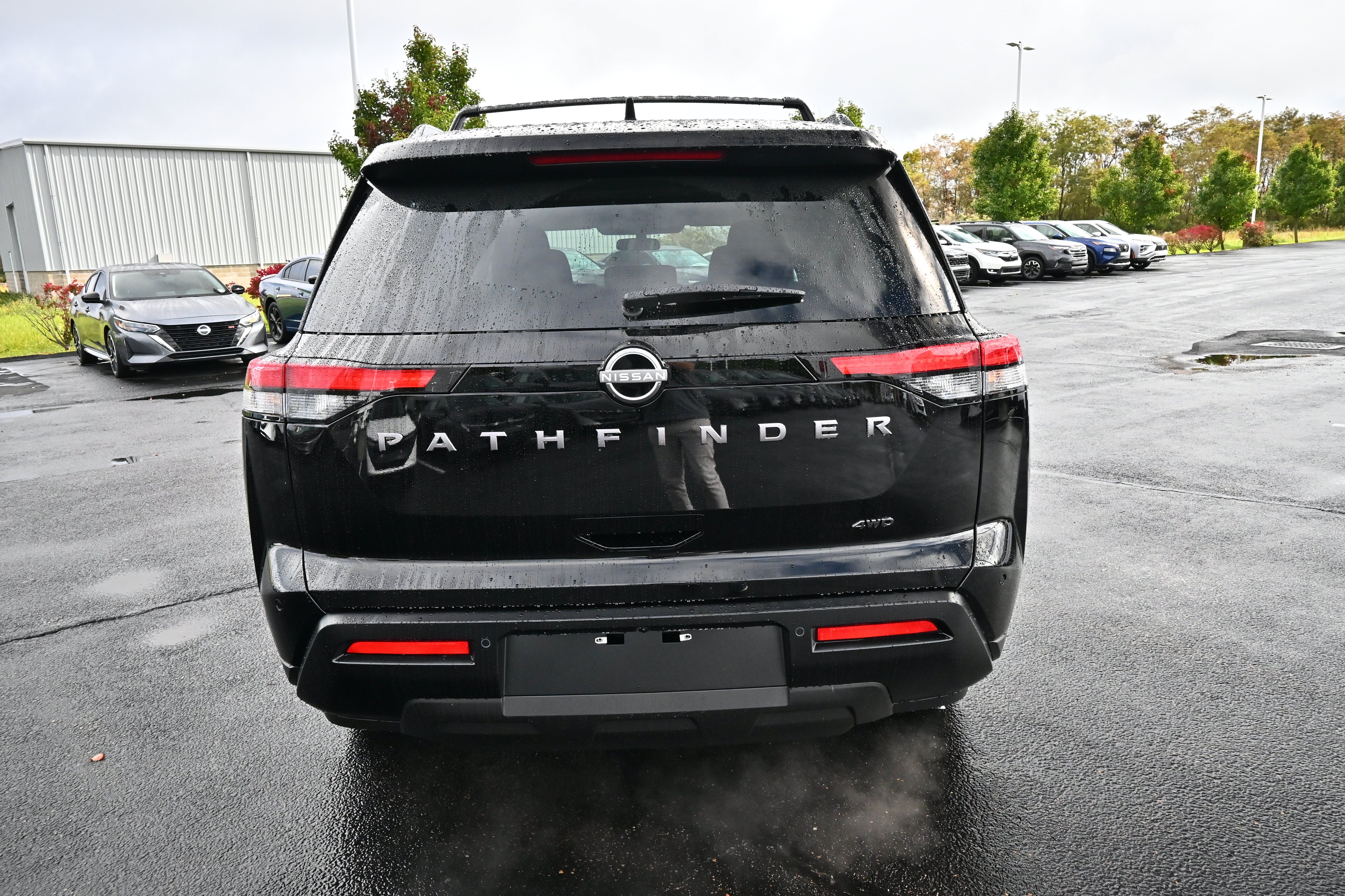 2026 Nissan Pathfinder SV