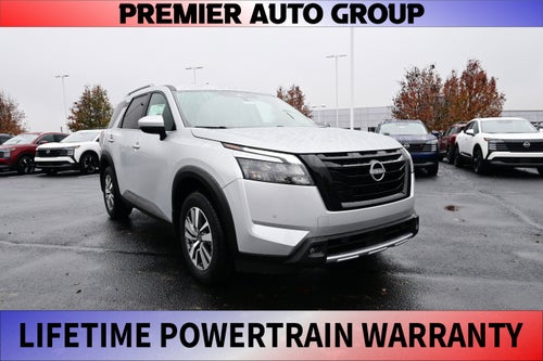 2025 Nissan Pathfinder SL