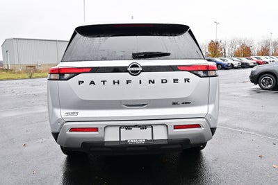 2025 Nissan Pathfinder SL
