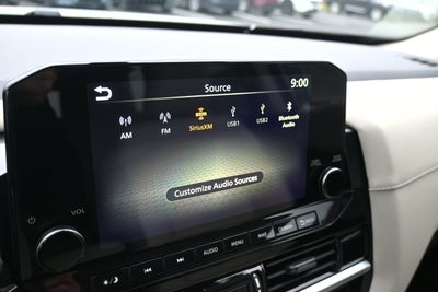 2025 Nissan Pathfinder SL