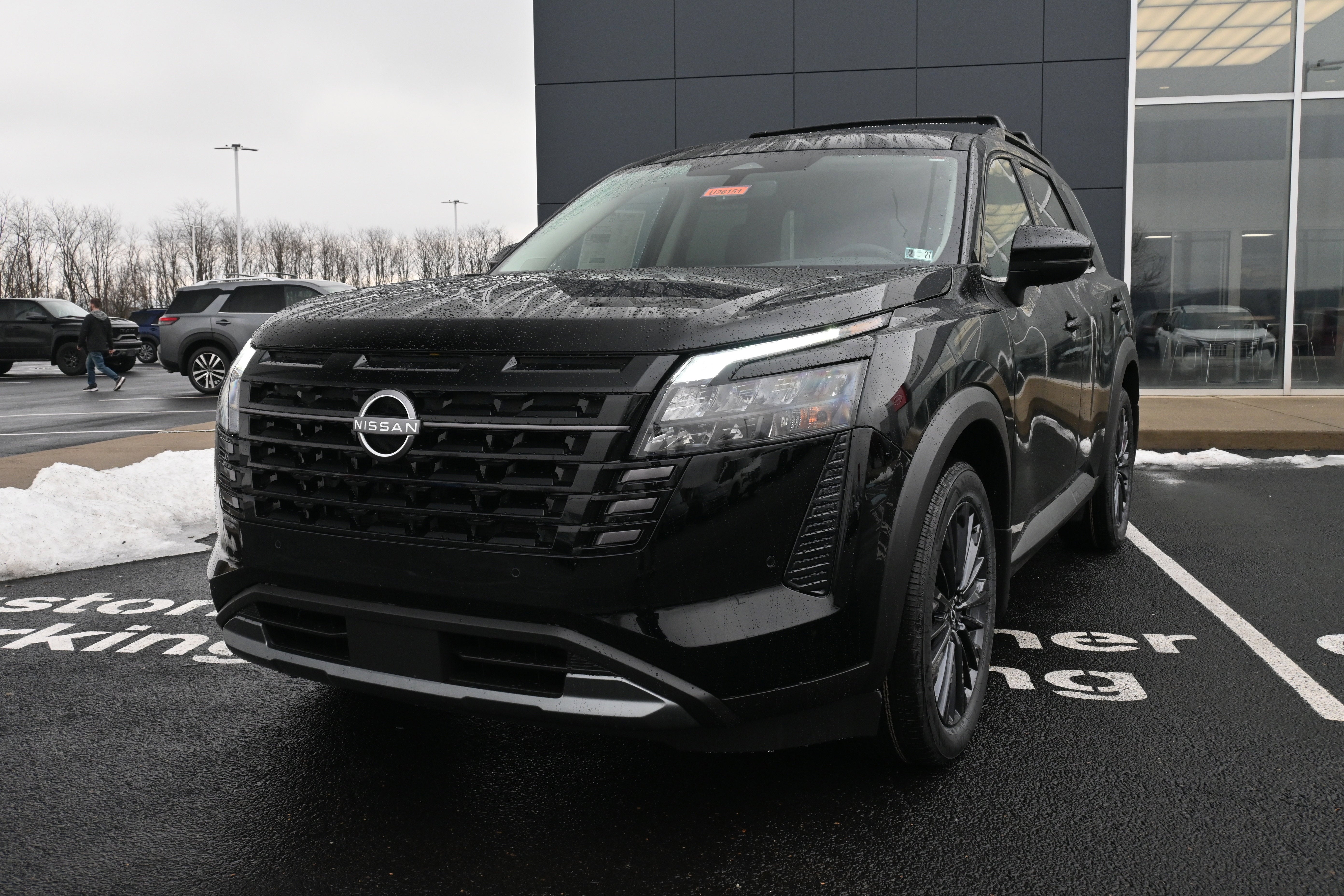 2026 Nissan Pathfinder SL