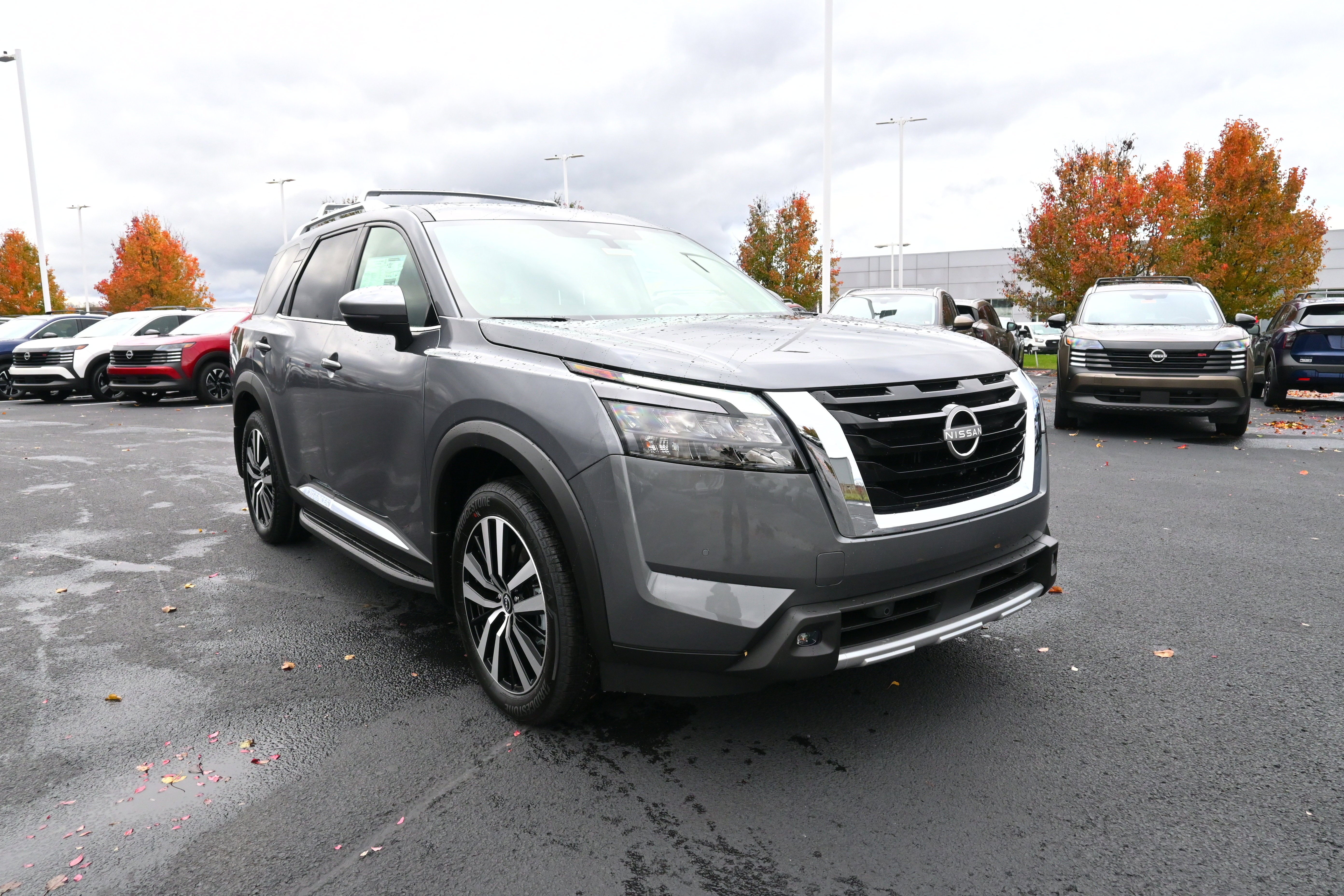 2025 Nissan Pathfinder Platinum