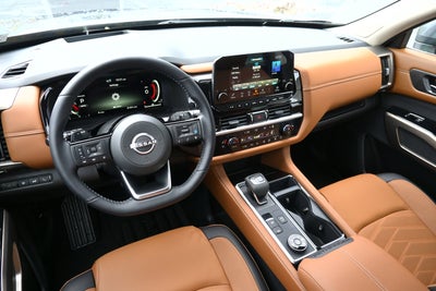 2025 Nissan Pathfinder Platinum