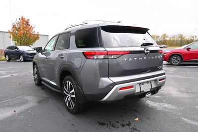 2025 Nissan Pathfinder Platinum