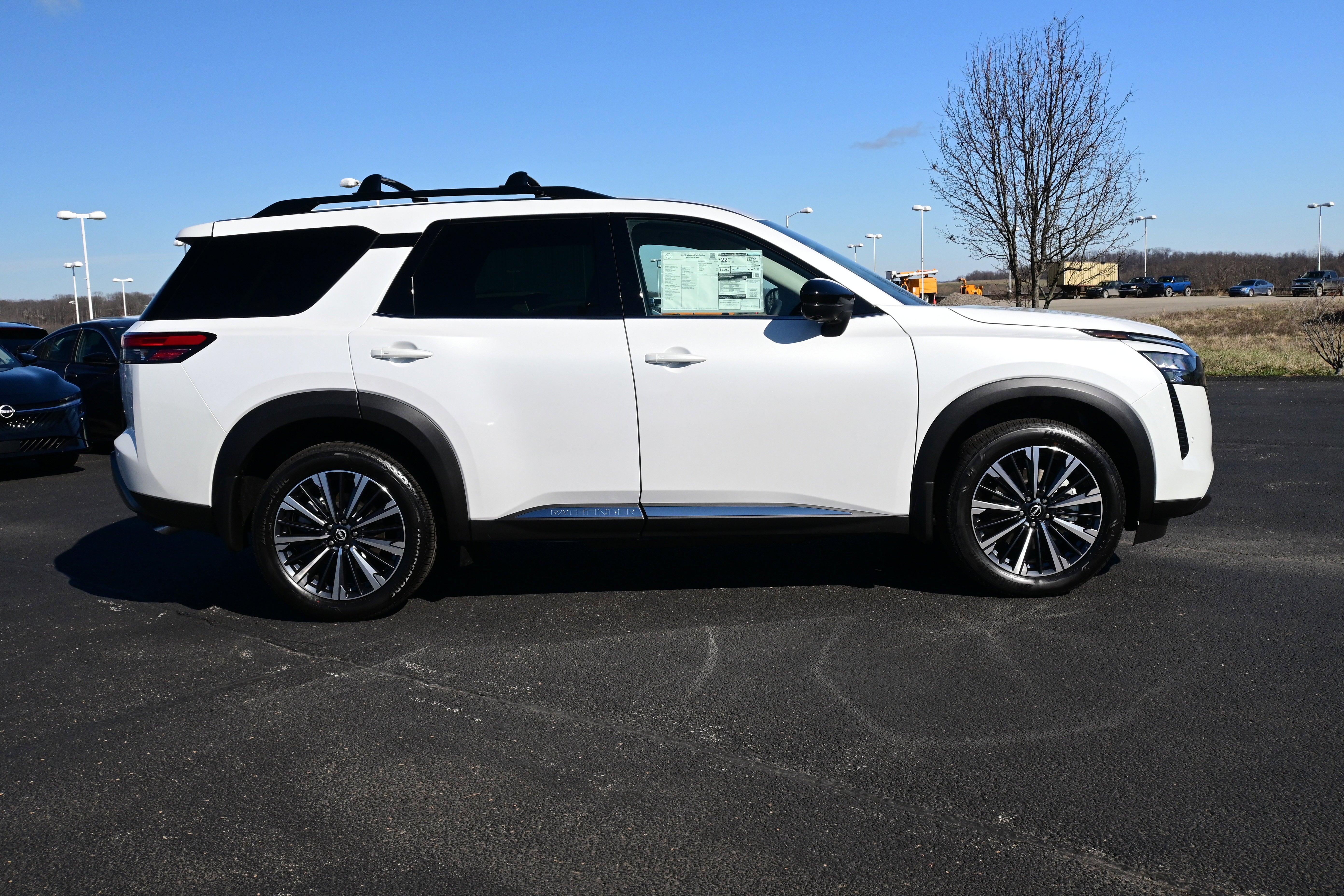 2026 Nissan Pathfinder Platinum